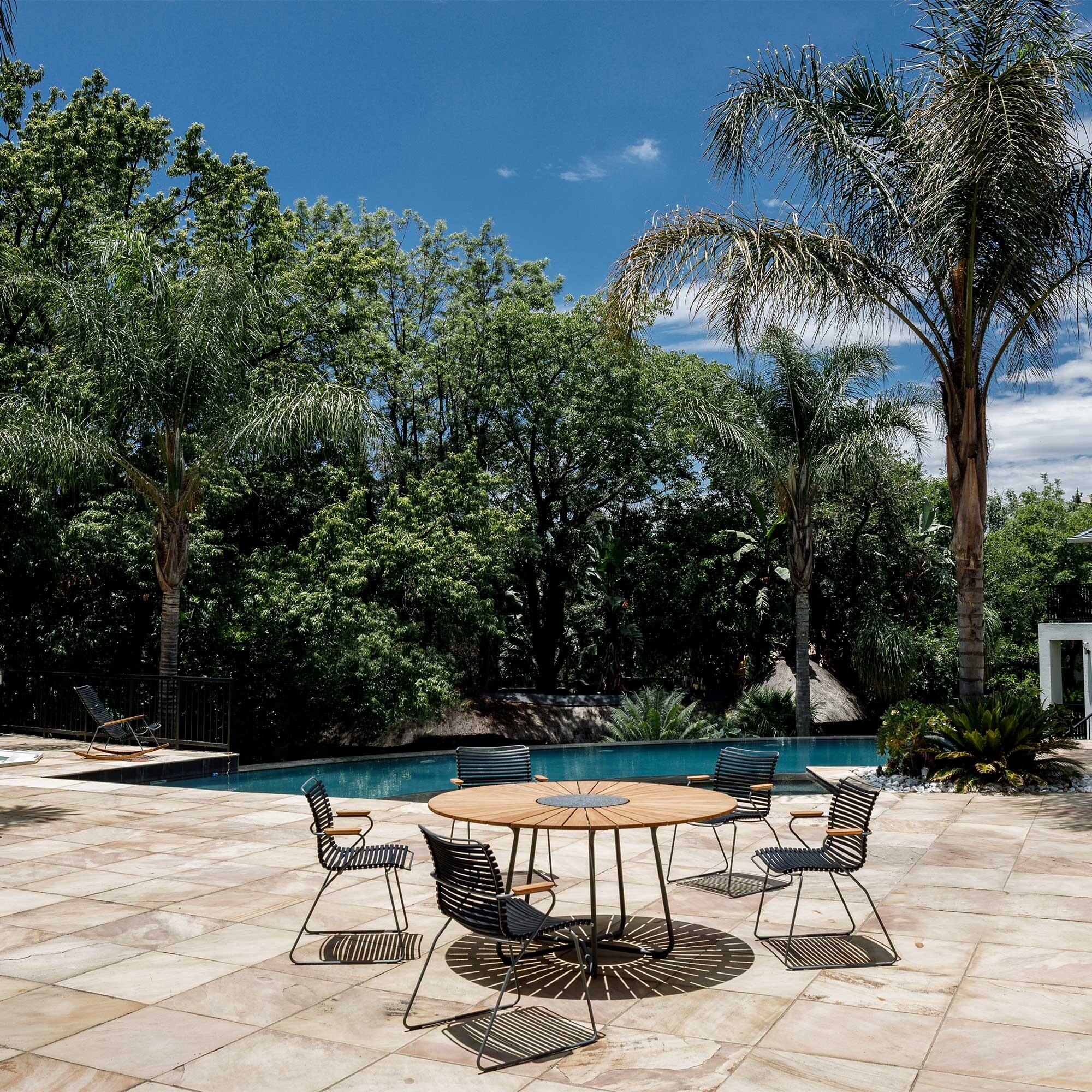 Circle Outdoor Table Ø 150cm