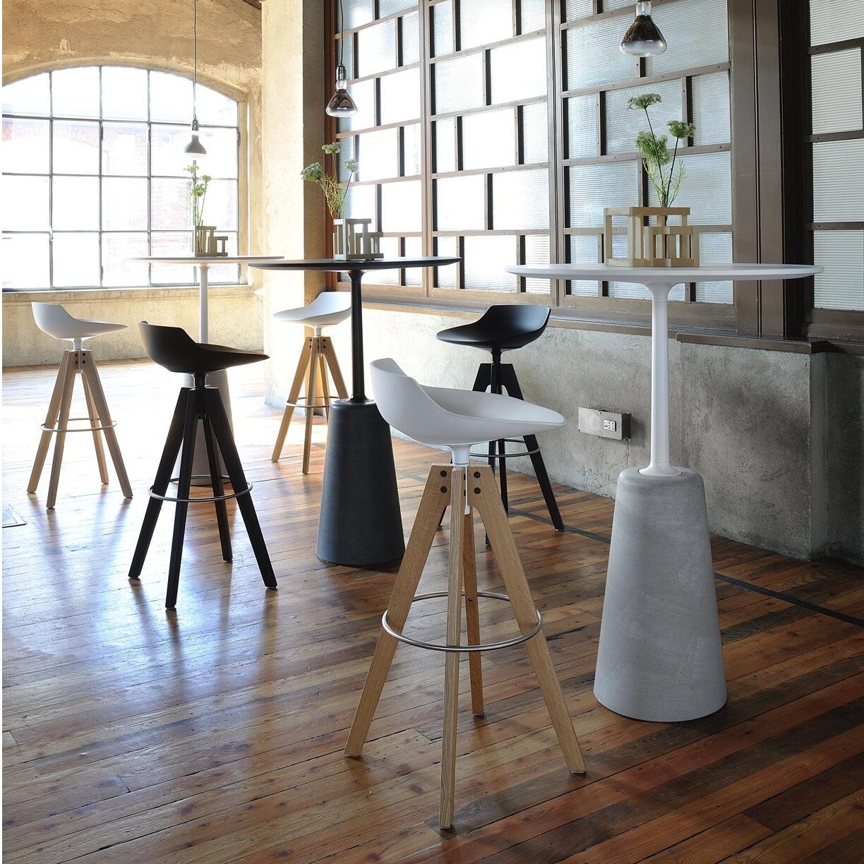 Flow Barstool Frame Oak 78cm