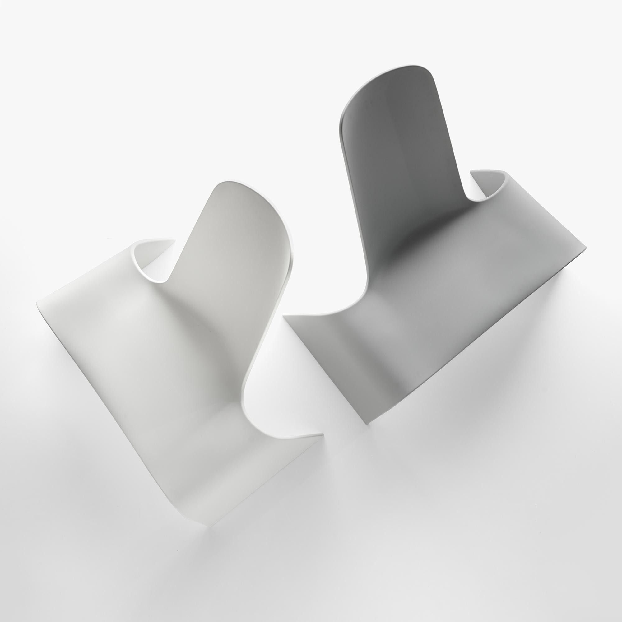 Land Outdoor Lounge Chair