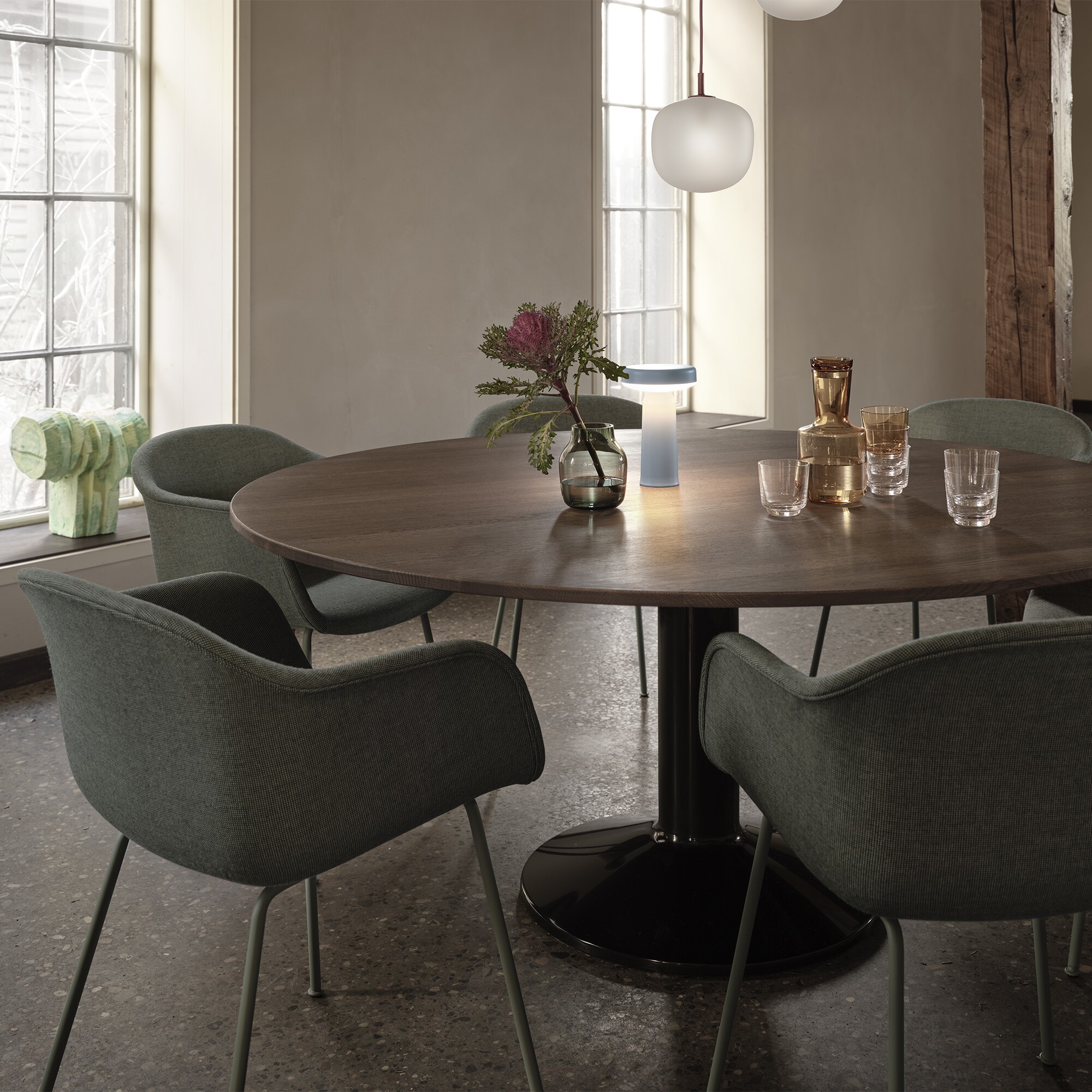 Midst Dining Table Ø160cm Dark Oak