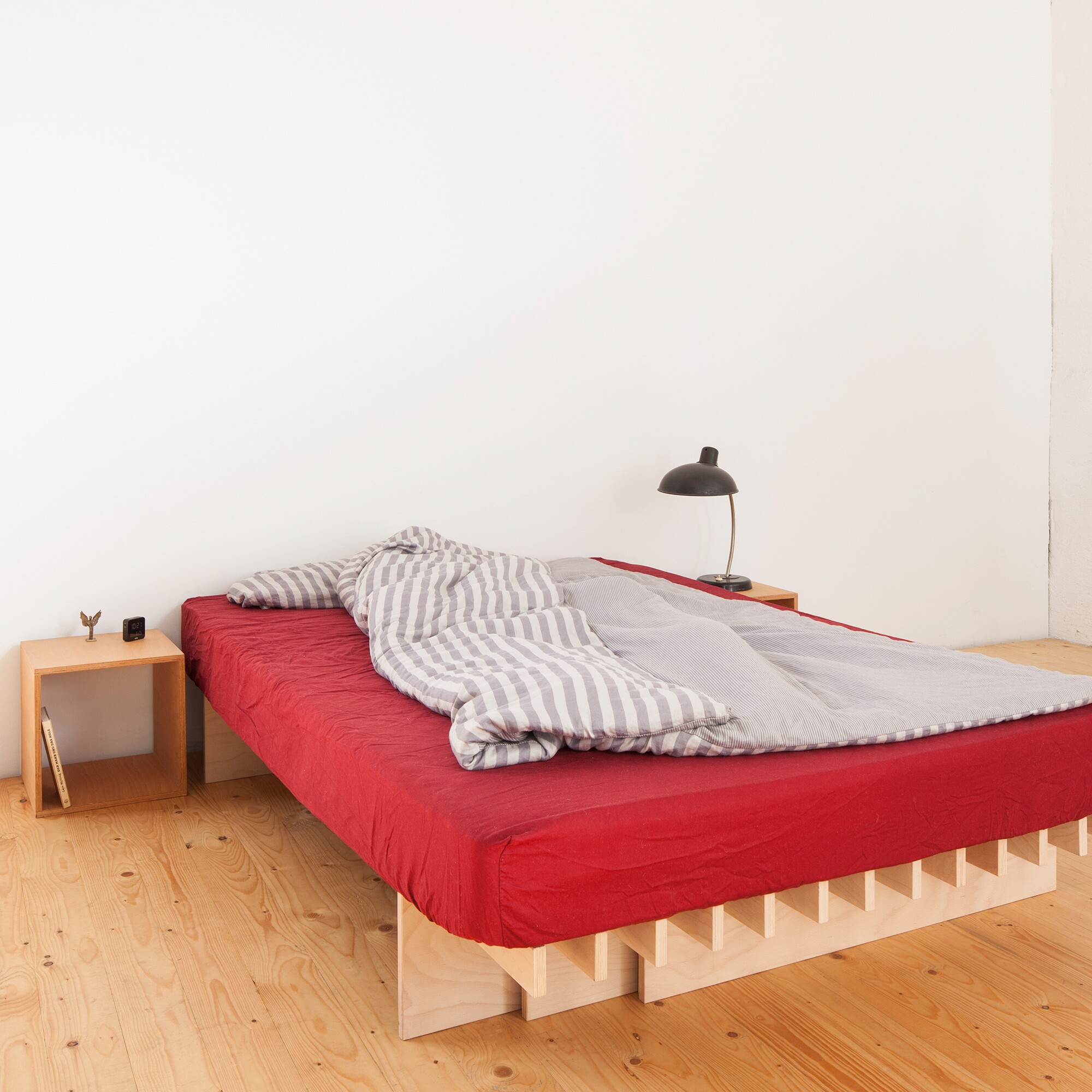 Cube Bed Table 35x35cm