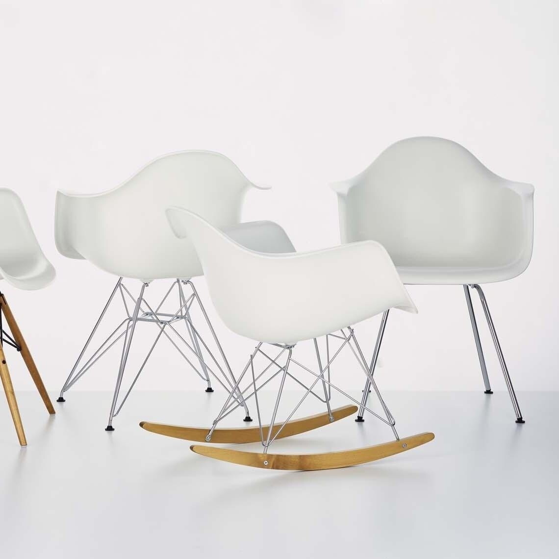Eames Plastic Armchair DAX RE Chromed Base