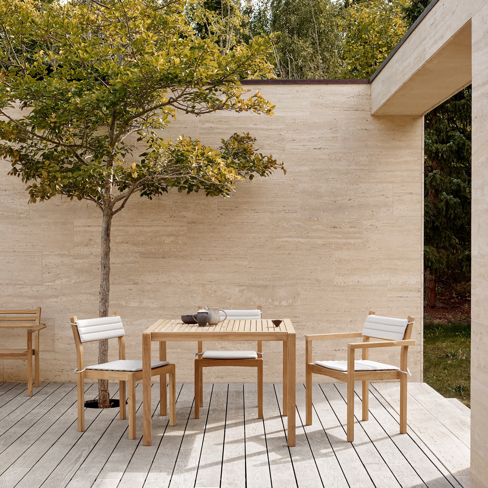 AH502 Garden Armchair