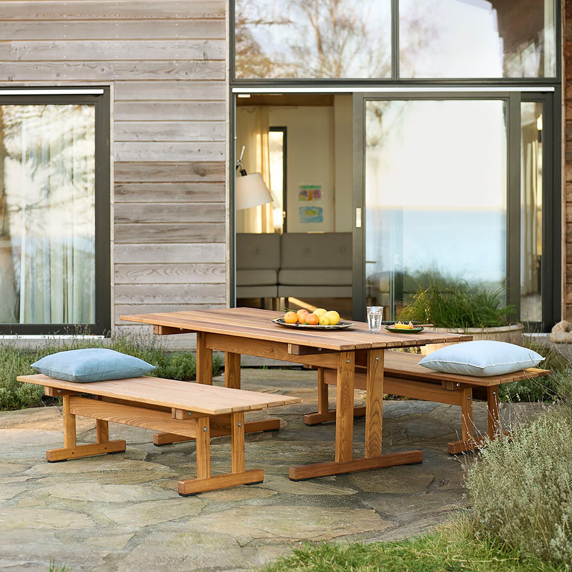 M17 Ermelunden Garden Table