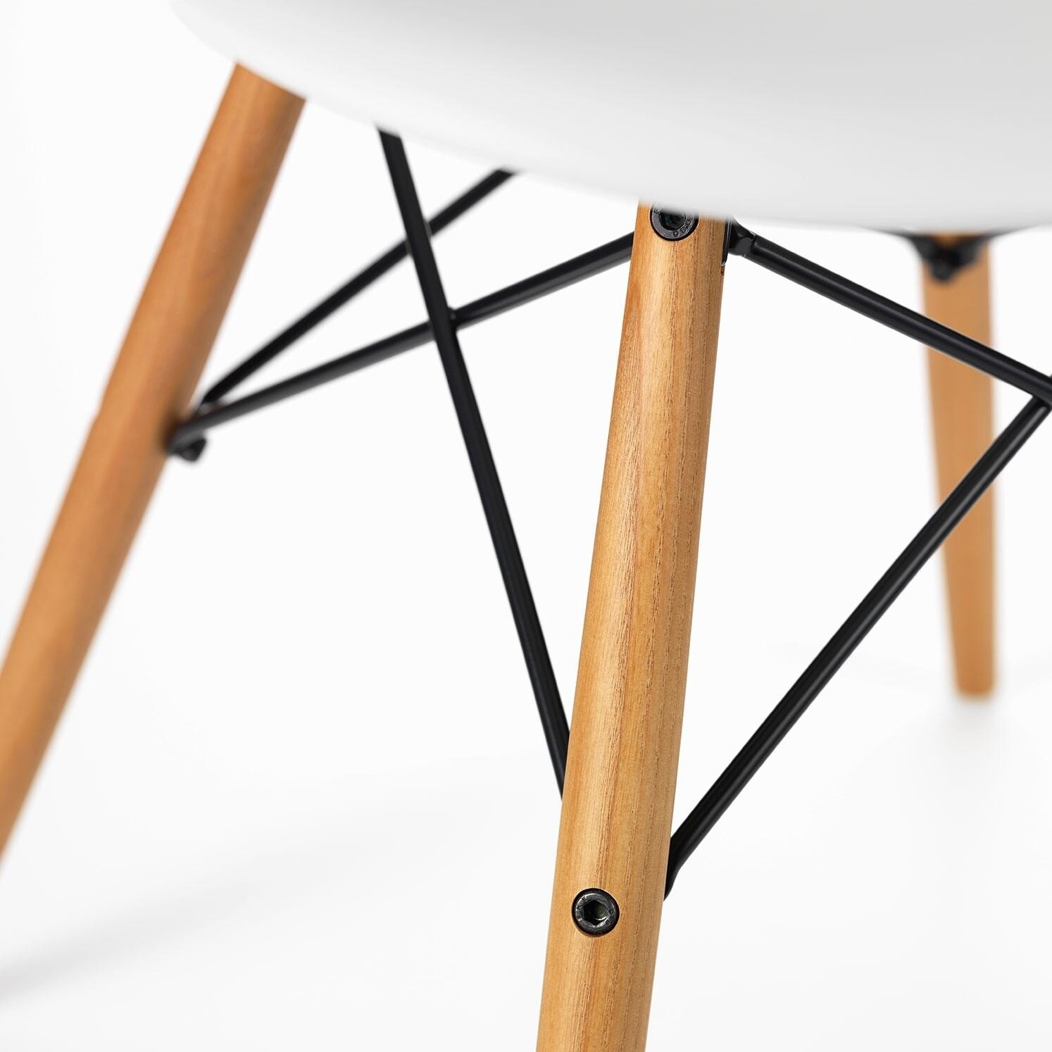 Eames Plastic Armchair DAW Ash Base