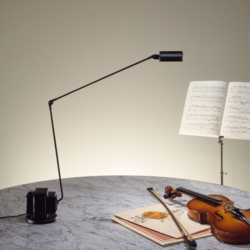 Daphine Classic Office Lamp