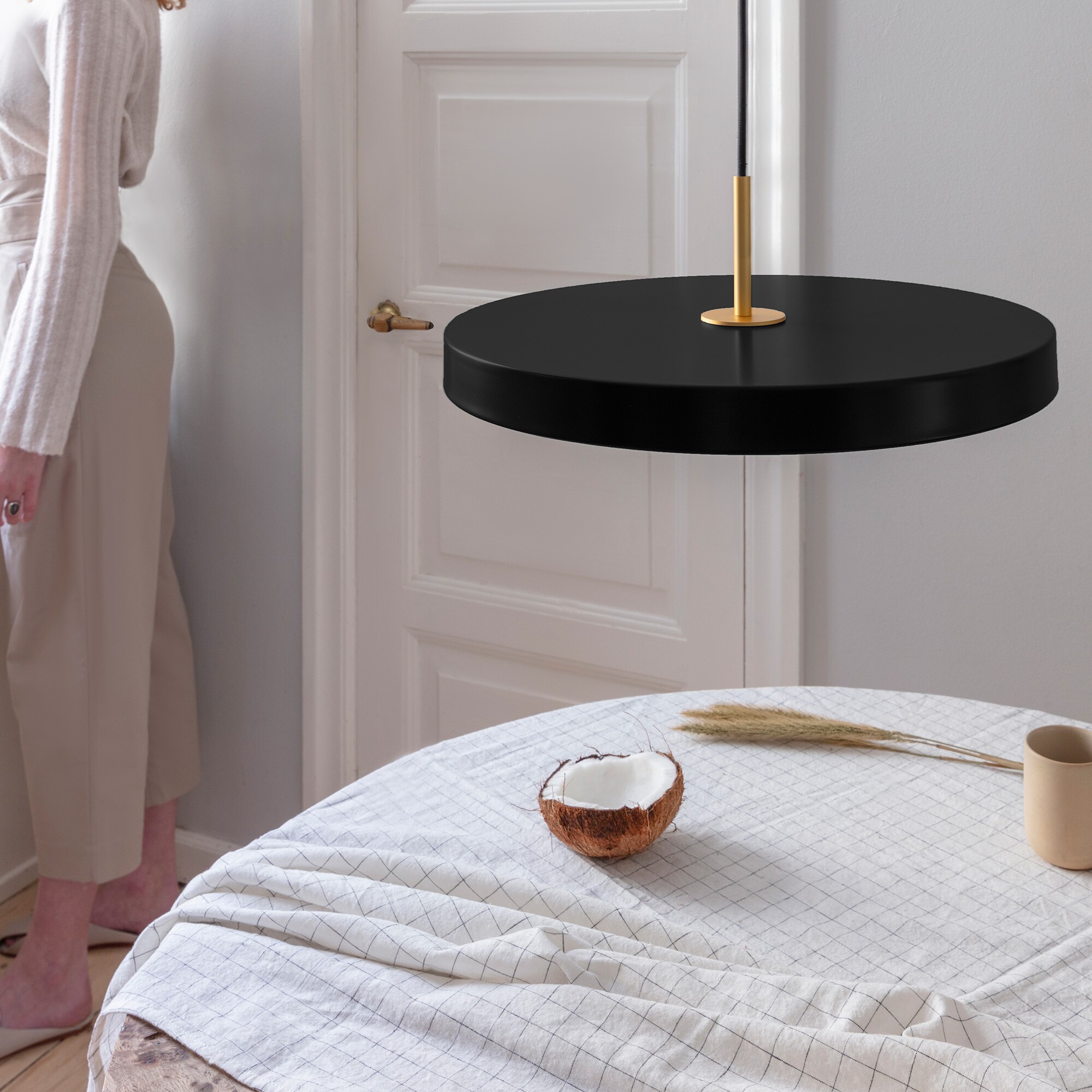 Asteria LED Suspension Lamp Brass