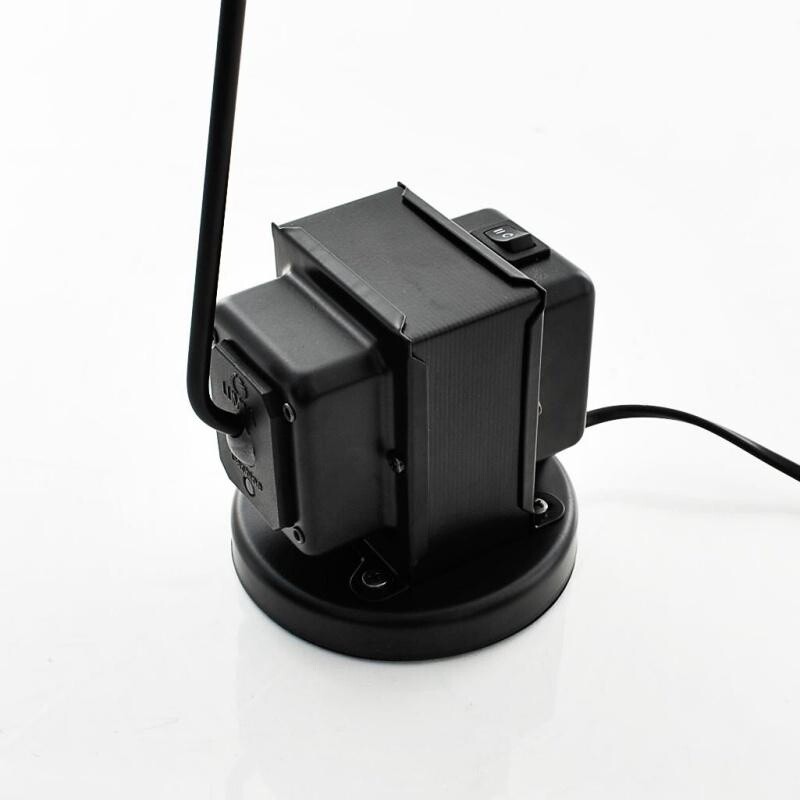 Daphine Classic Office Lamp