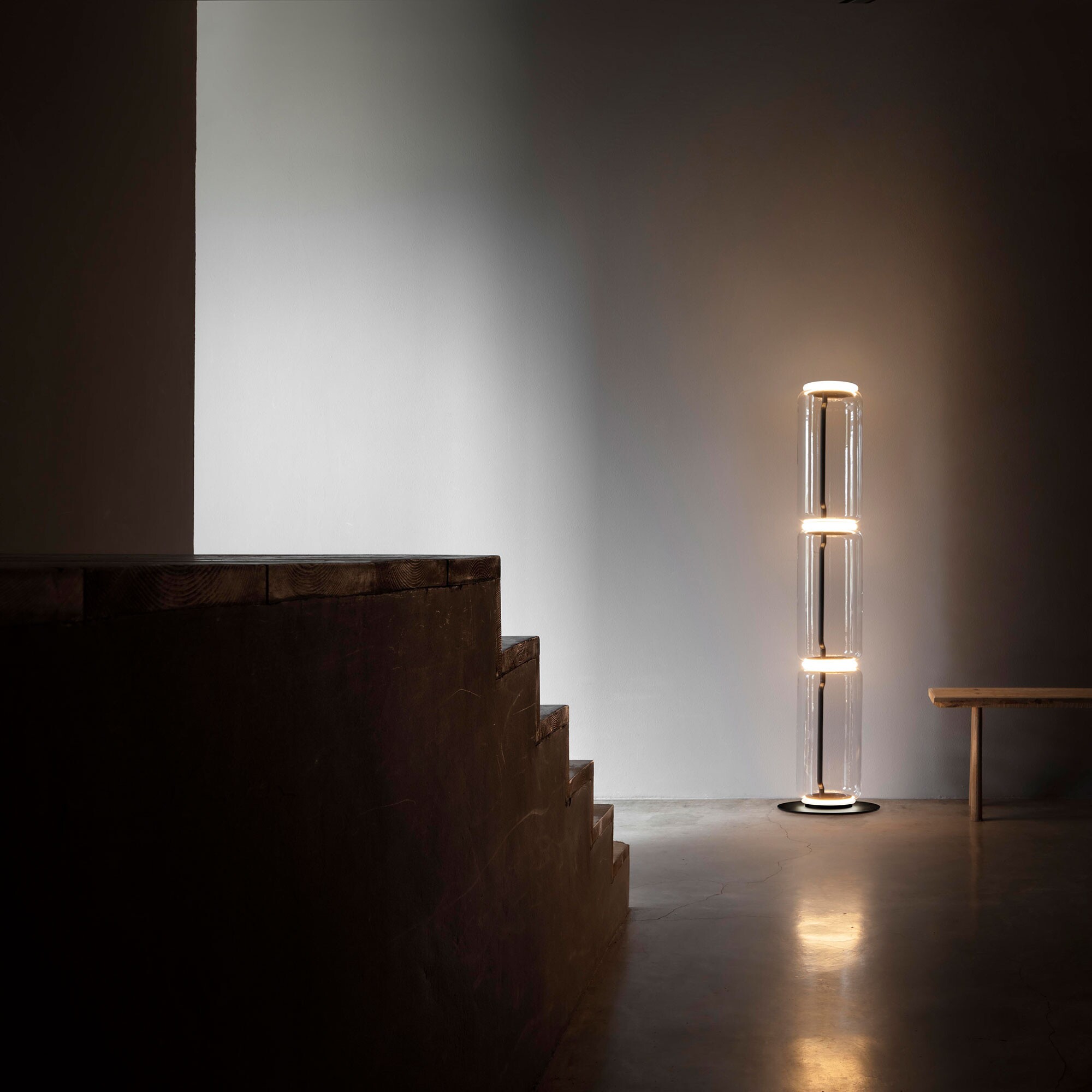 Noctambule Low Cylinders Small Base LED Floor Lamp