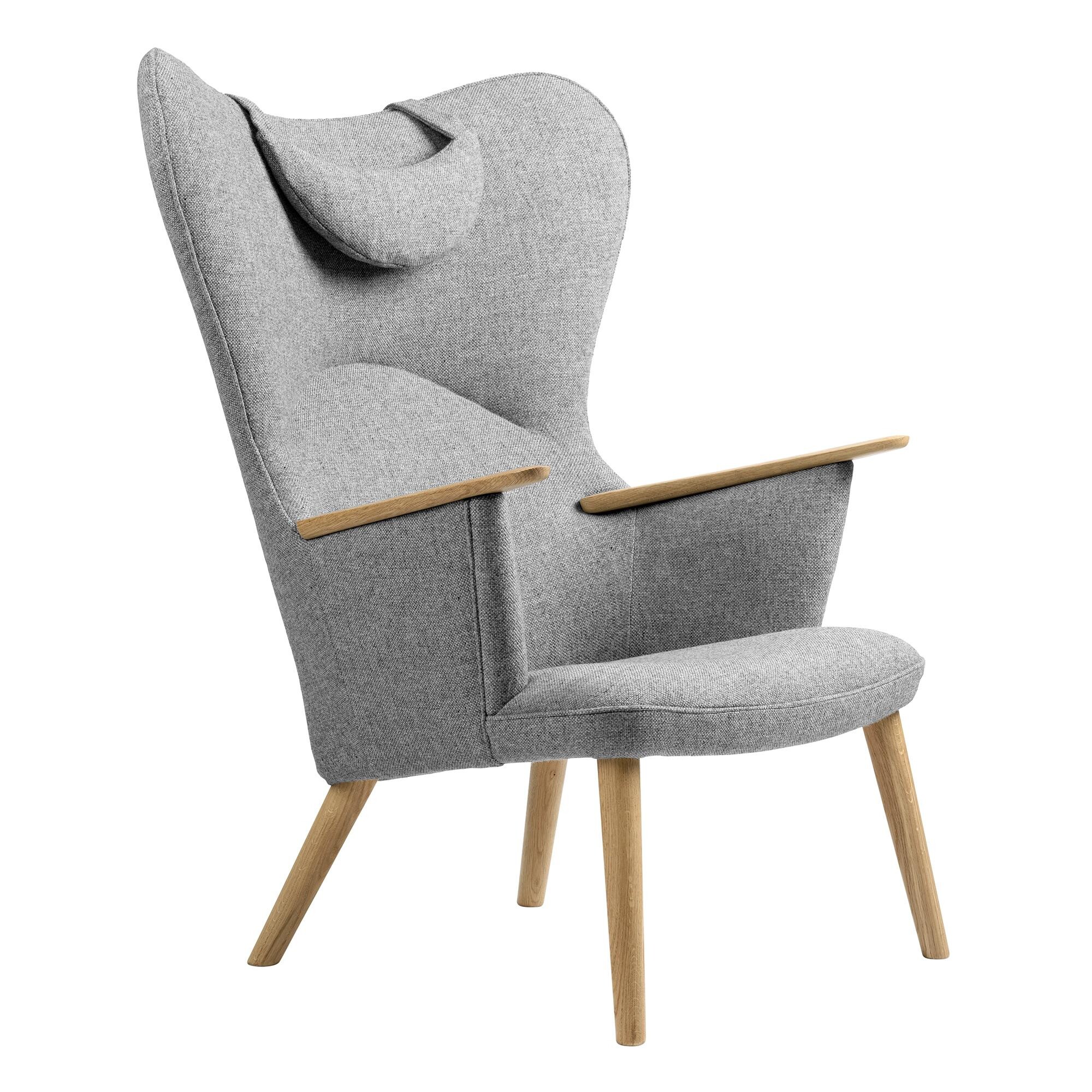 CH78 Lounge Chair With Neck Cushion