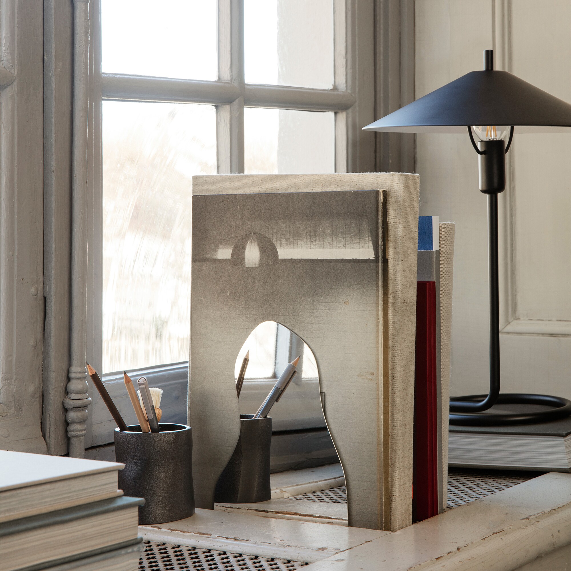 Filo Table Lamp