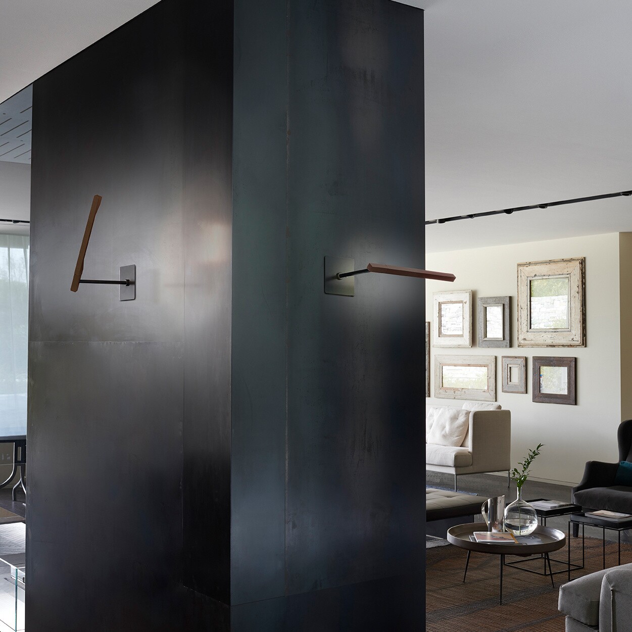 Ilo 187 LED Wall Lamp