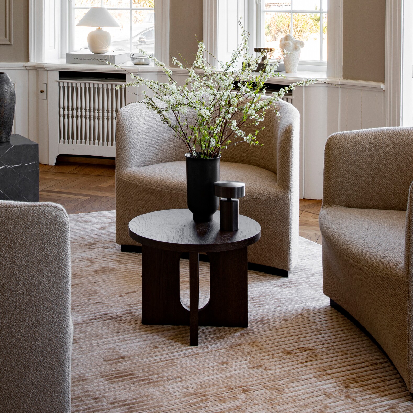 Column Table Lamp with Battery