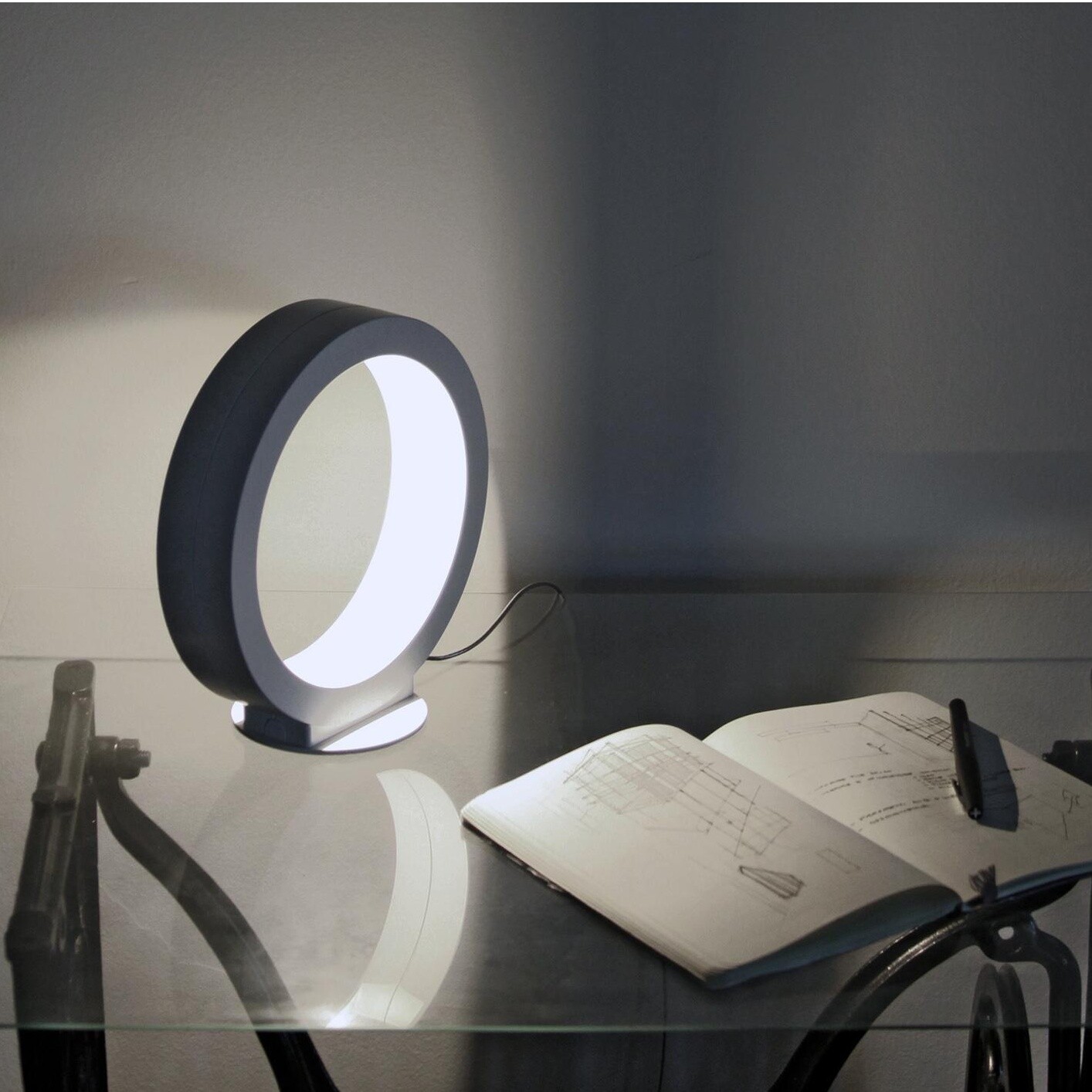 Assolo LED Table Lamp