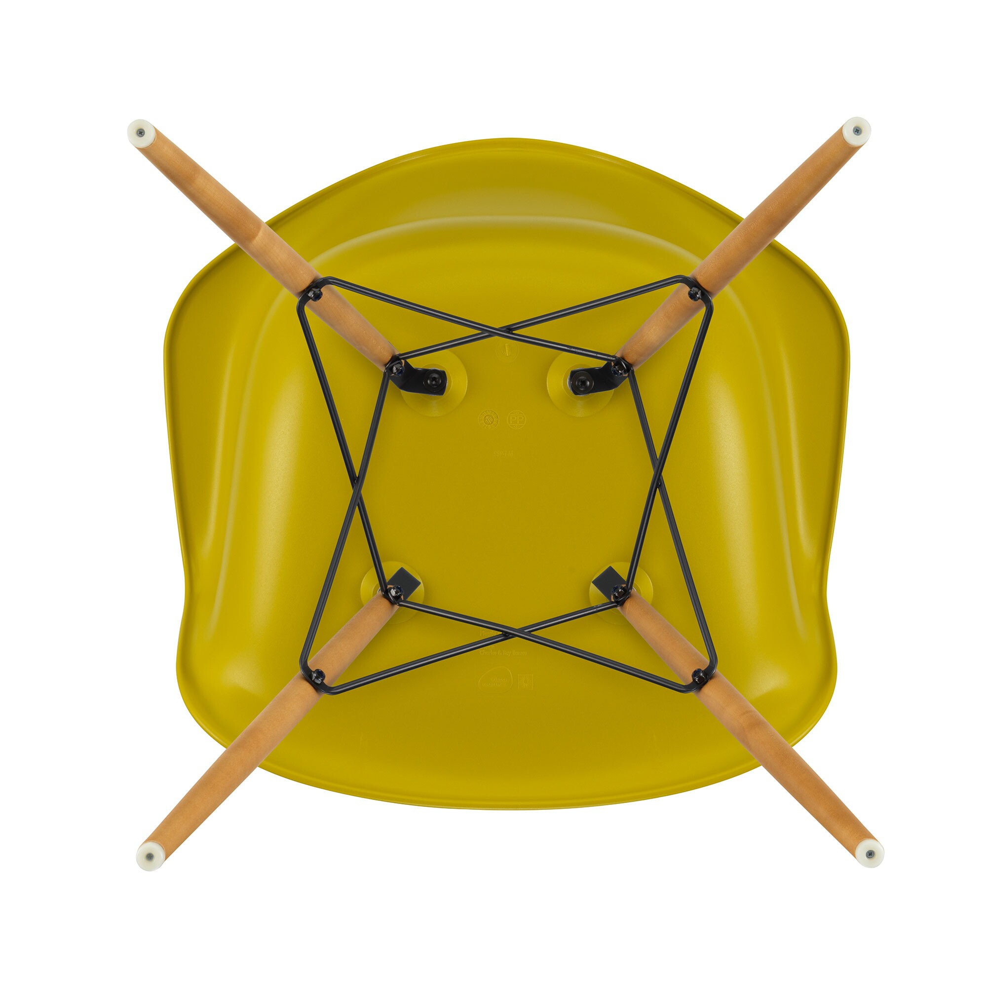 Eames Plastic Armchair DAW RE Golden Maple Base