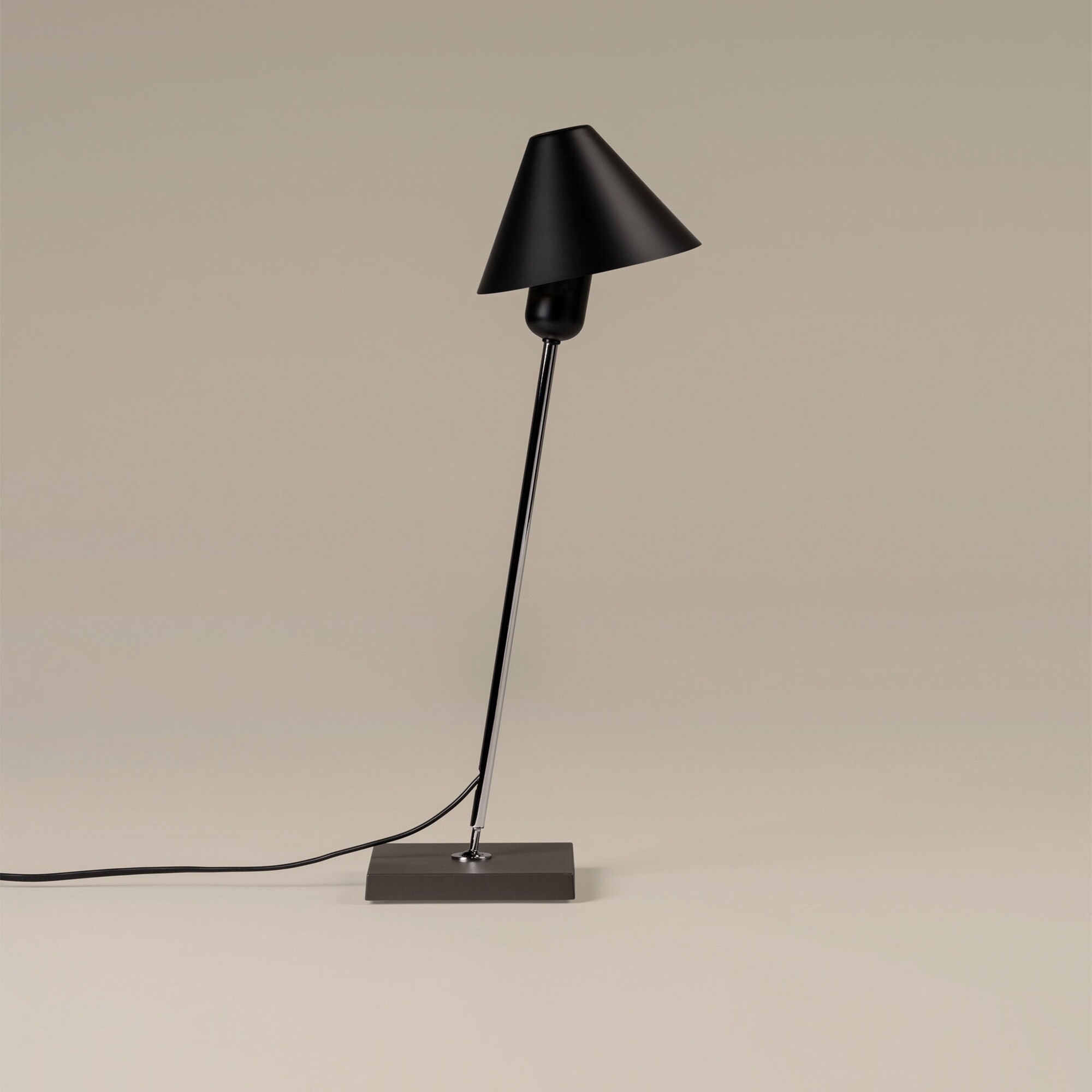 Gira Table Lamp