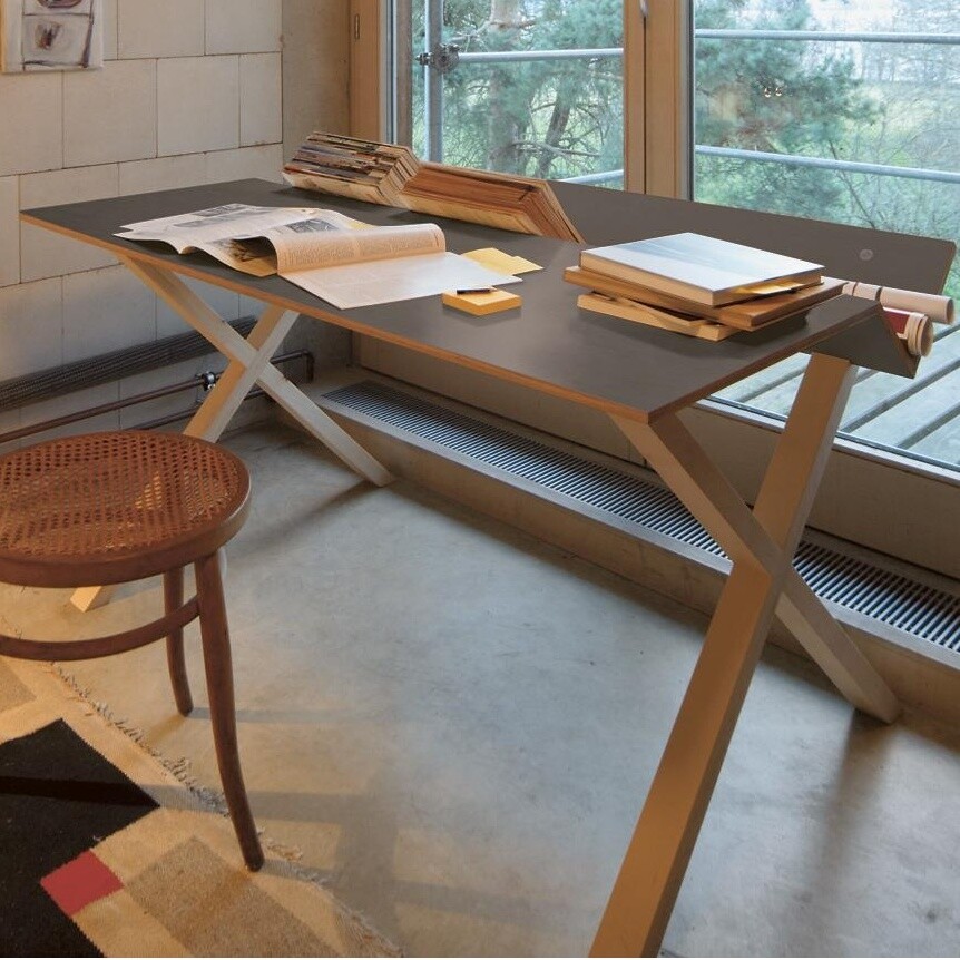 Kant Desk