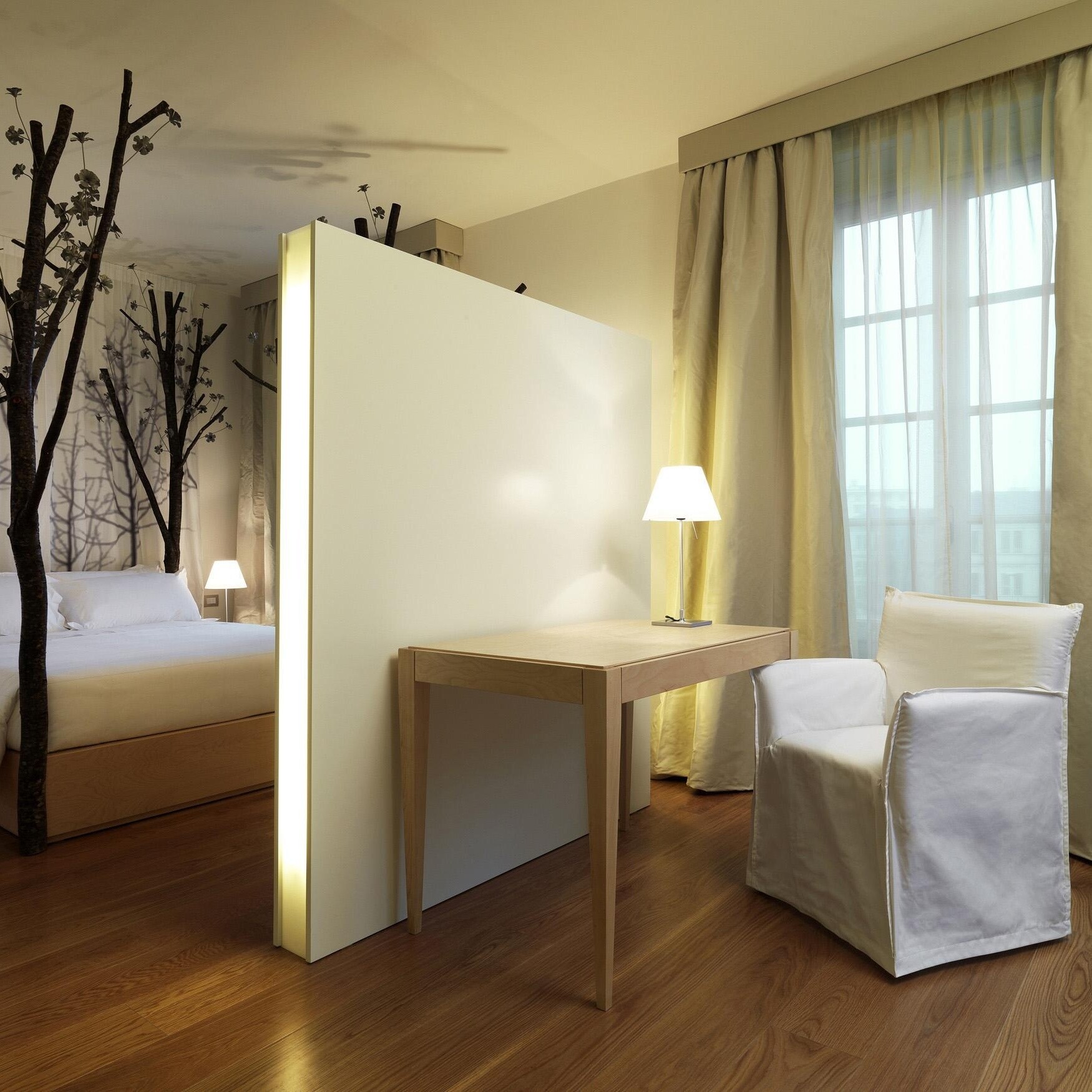 Costanzina Table Lamp with Base