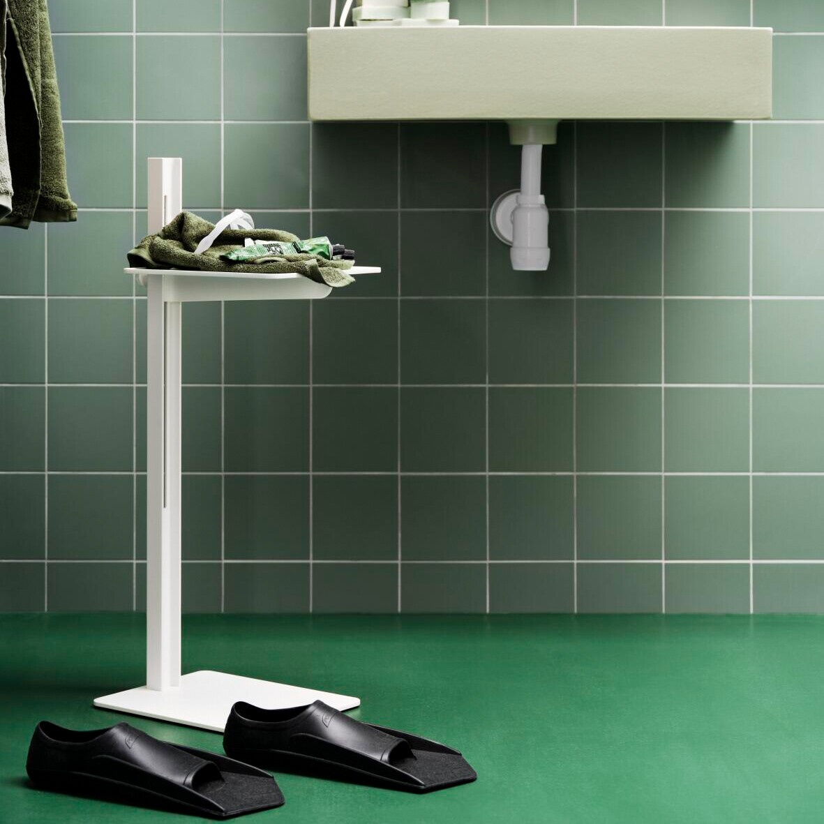 Museum Side Table Height Adjustable