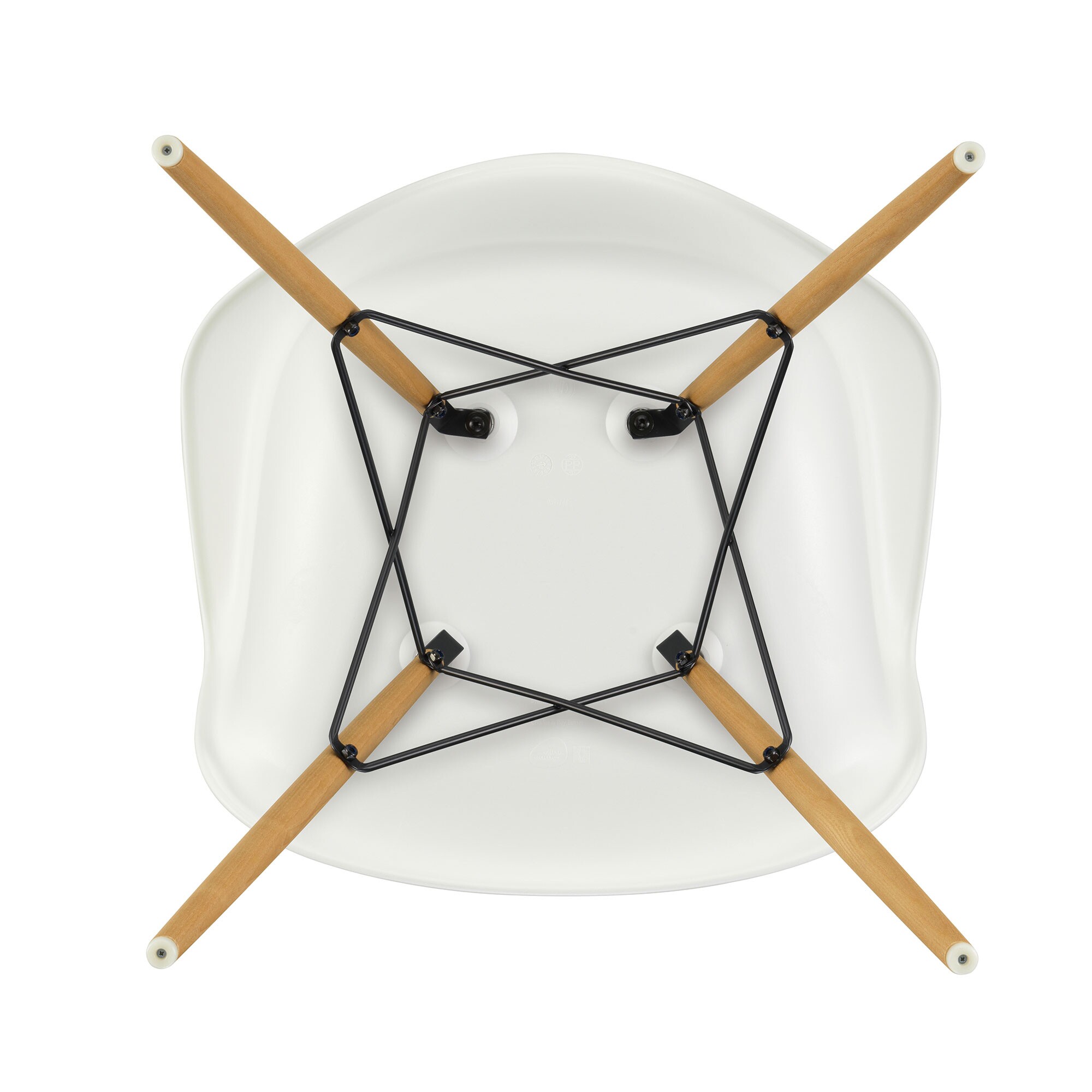 Eames Plastic Armchair DAW Ash Base