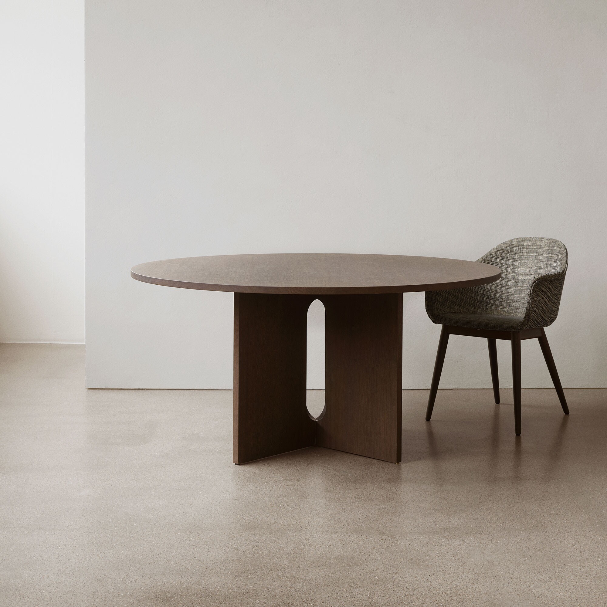 Androgyne Dining Table Ø 150cm
