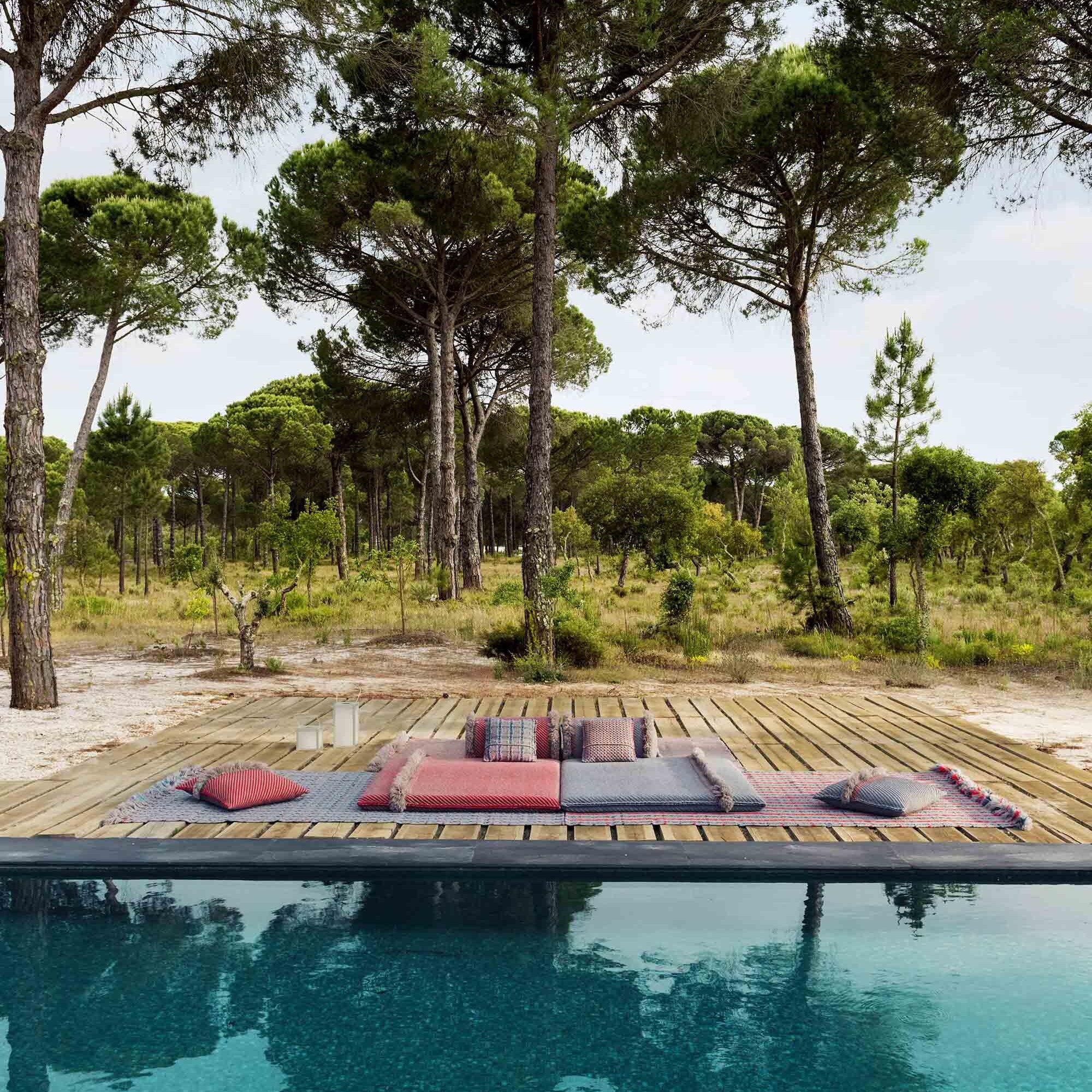 Garden Layers Rug 200x300cm