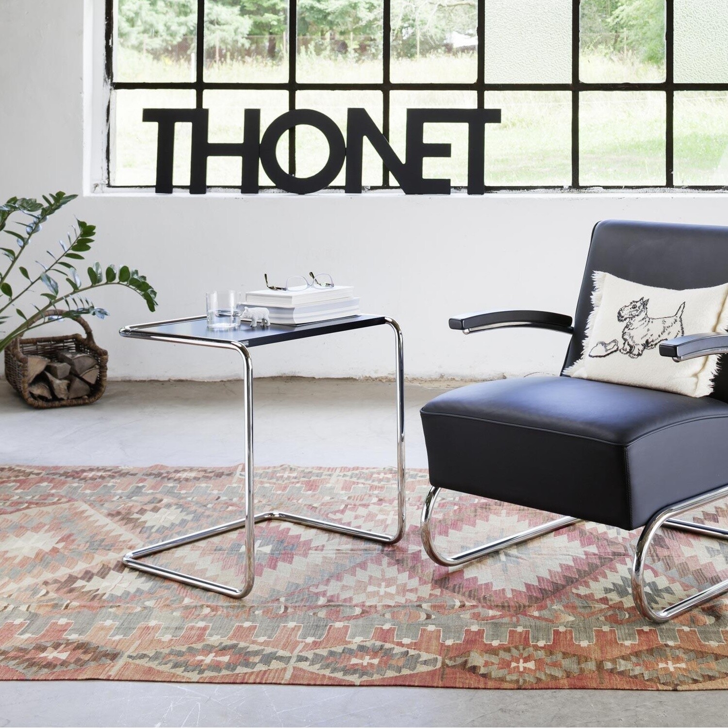 B 97 Side Table Beech