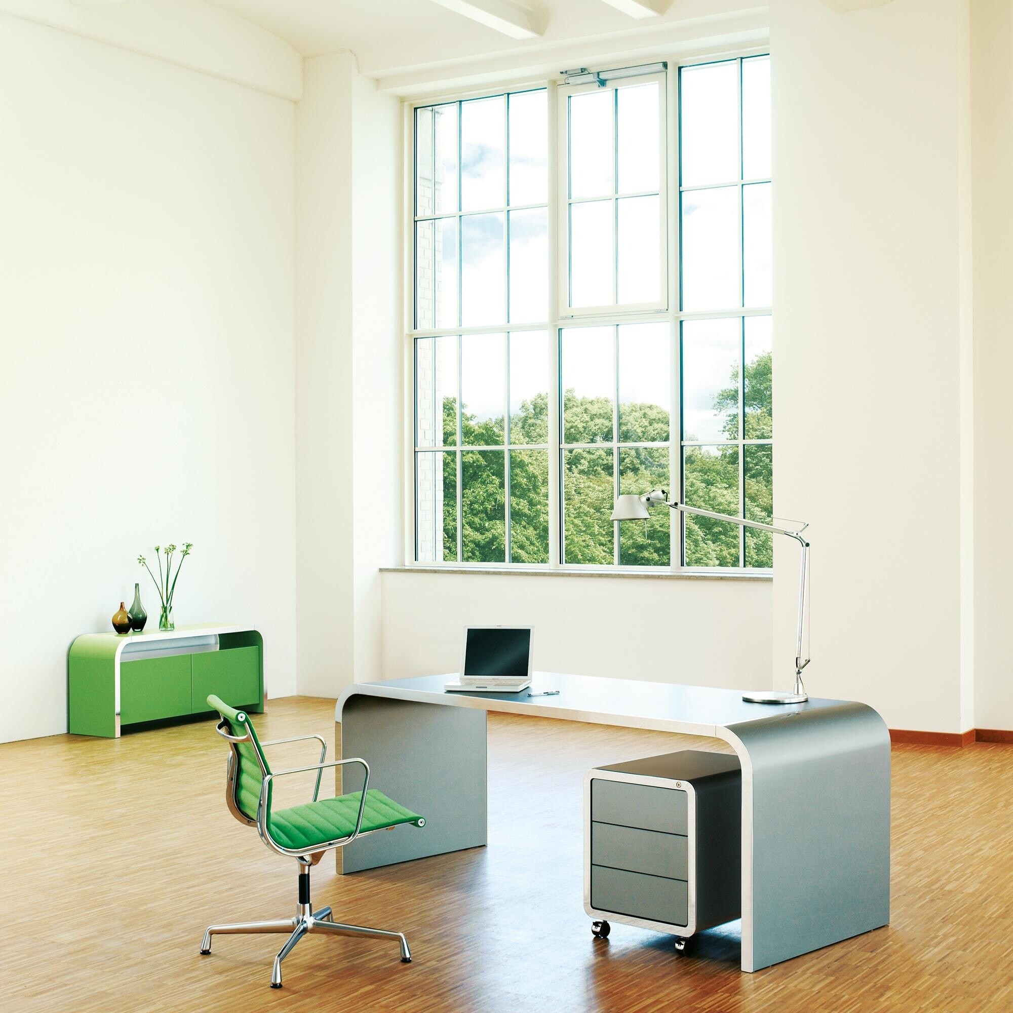 Highline R20 Container