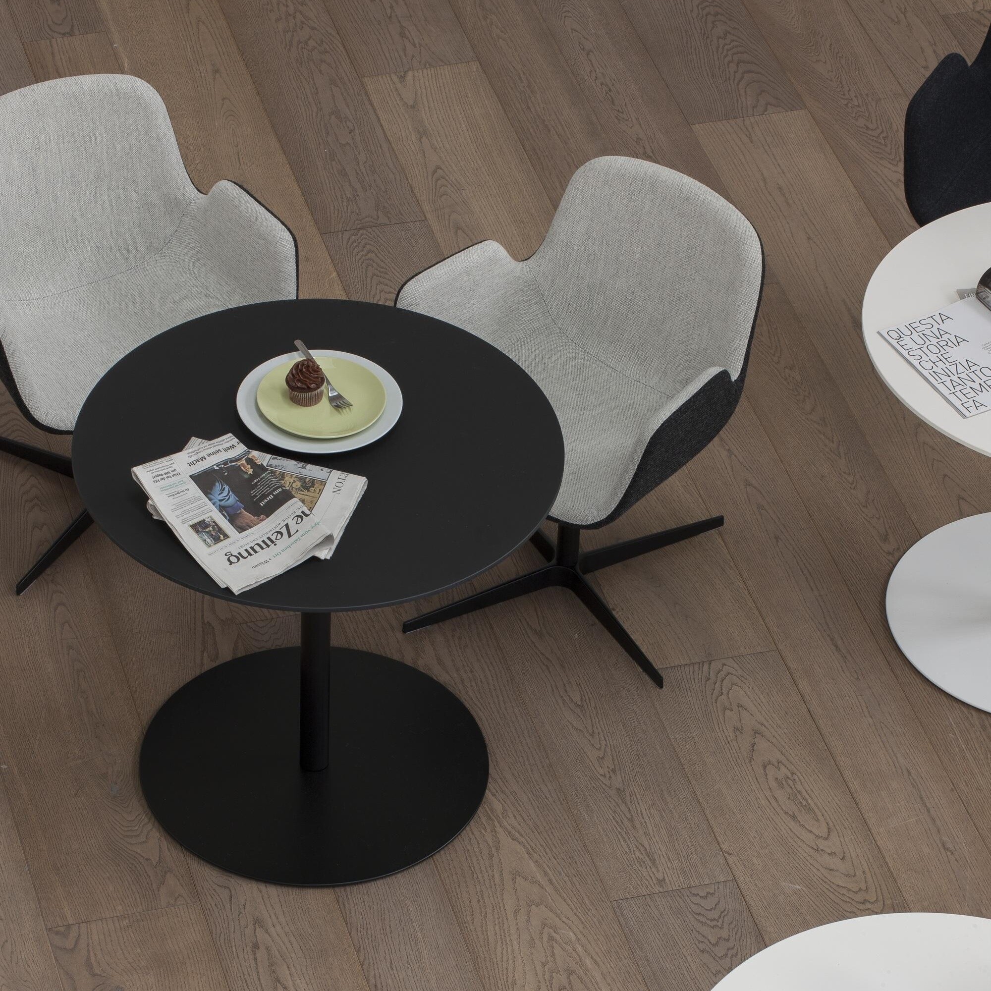 Brio Bistro Table Frame Black Round H72cm