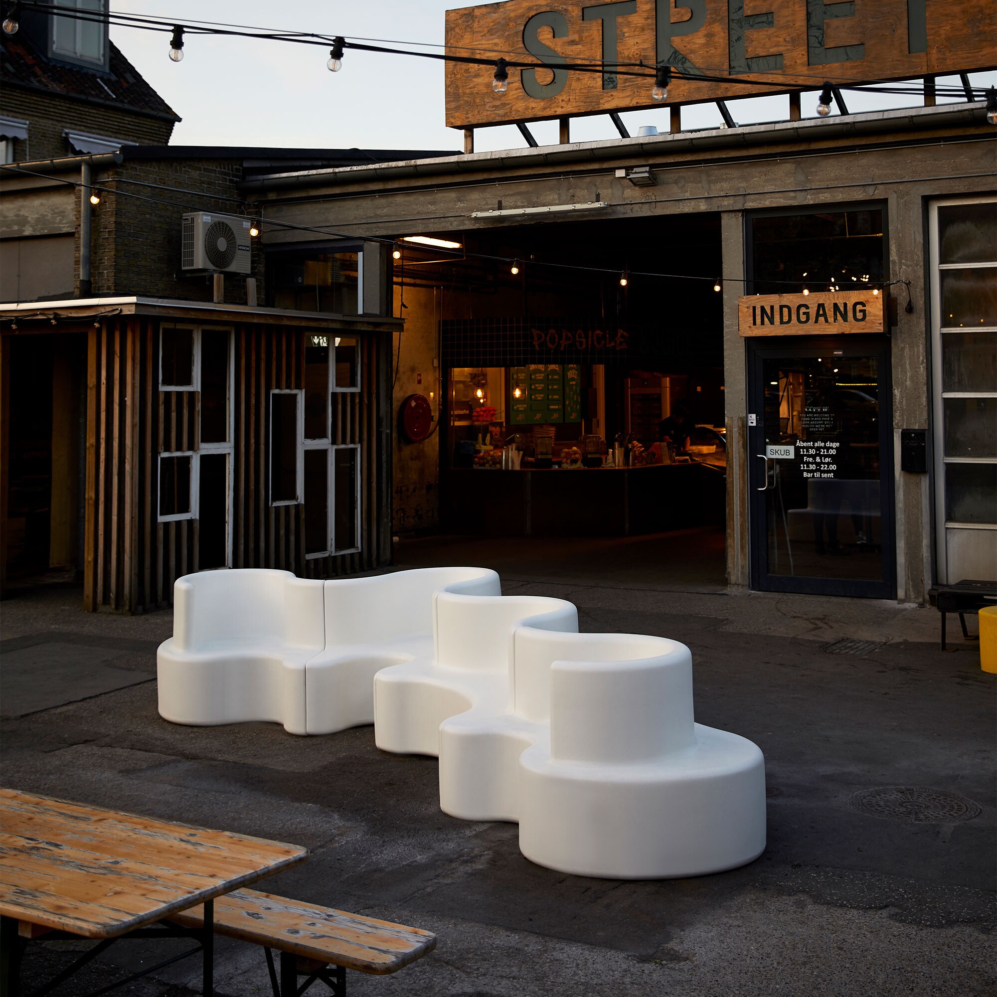 Cloverleaf In/Outdoor Sofa Left Unit