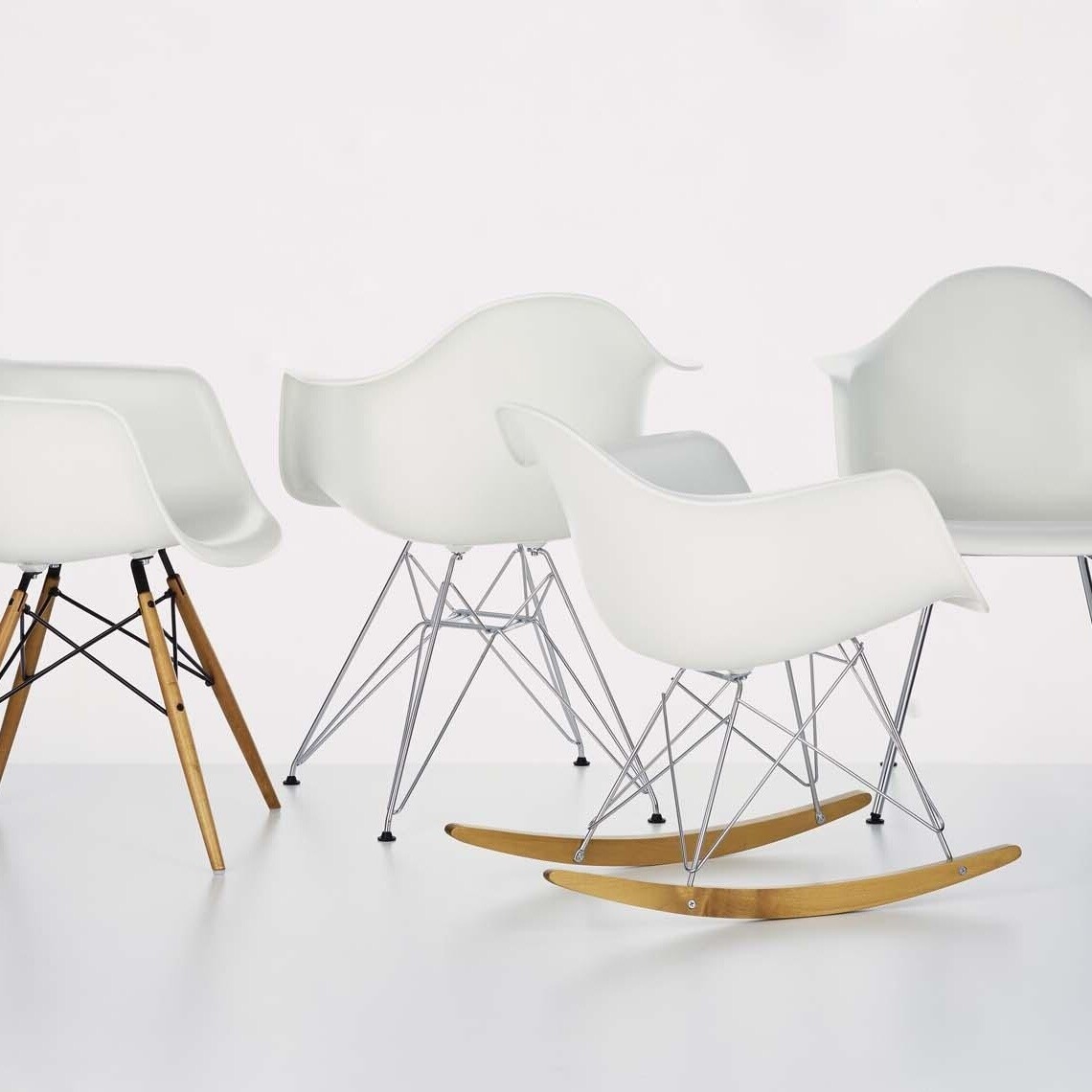 Eames Plastic Armchair RAR Rocking Chair Chromed