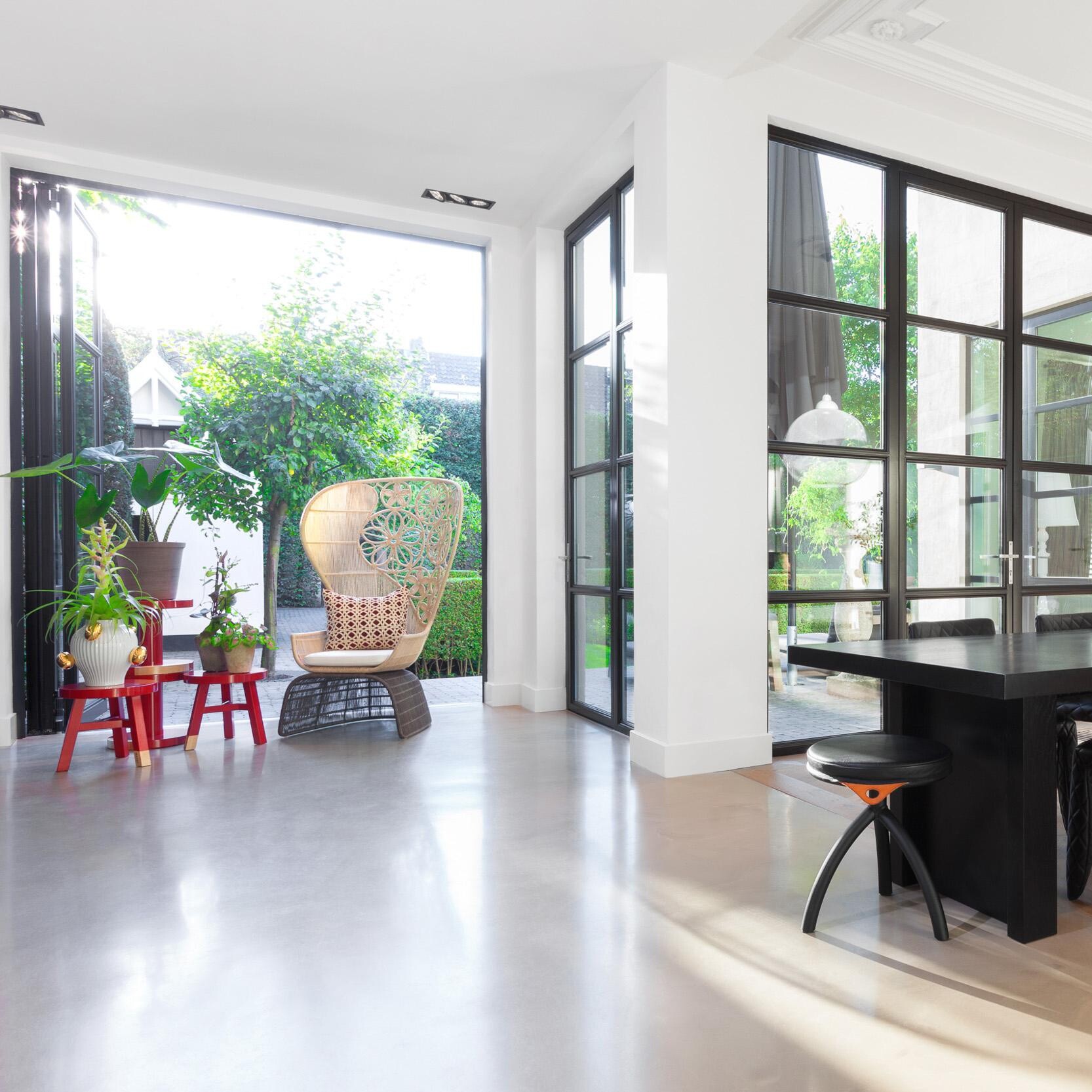 Common Comrades Merchant Side Table