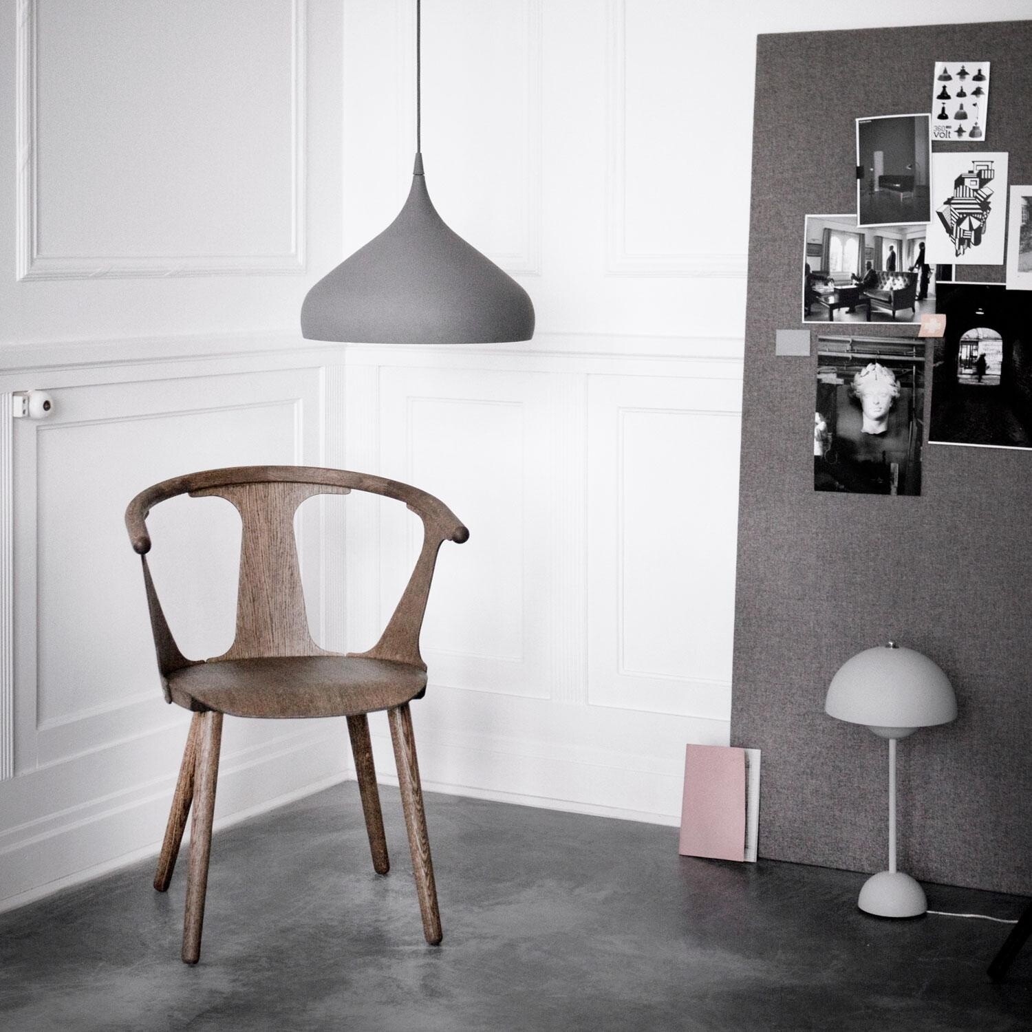 Flowerpot VP3 Table Lamp