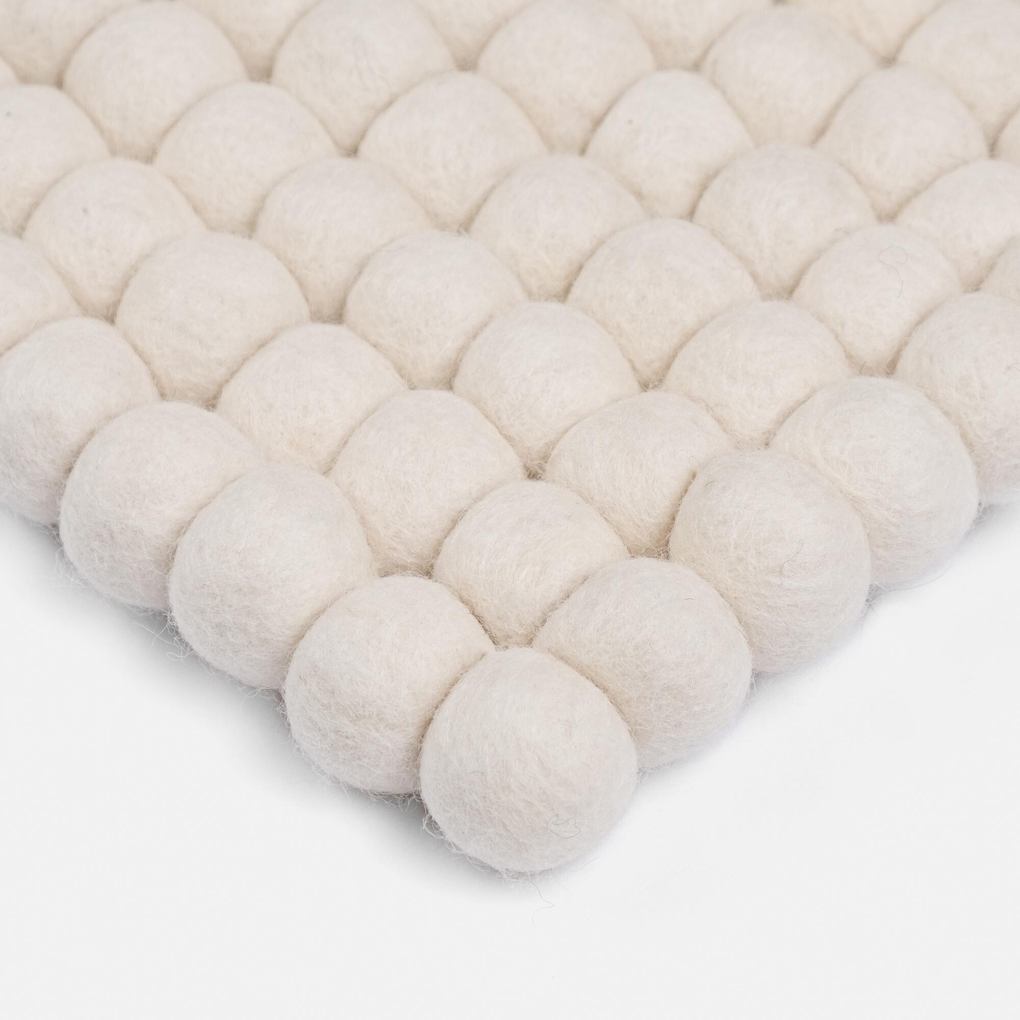 Linéa Felt Ball Rug rectangular