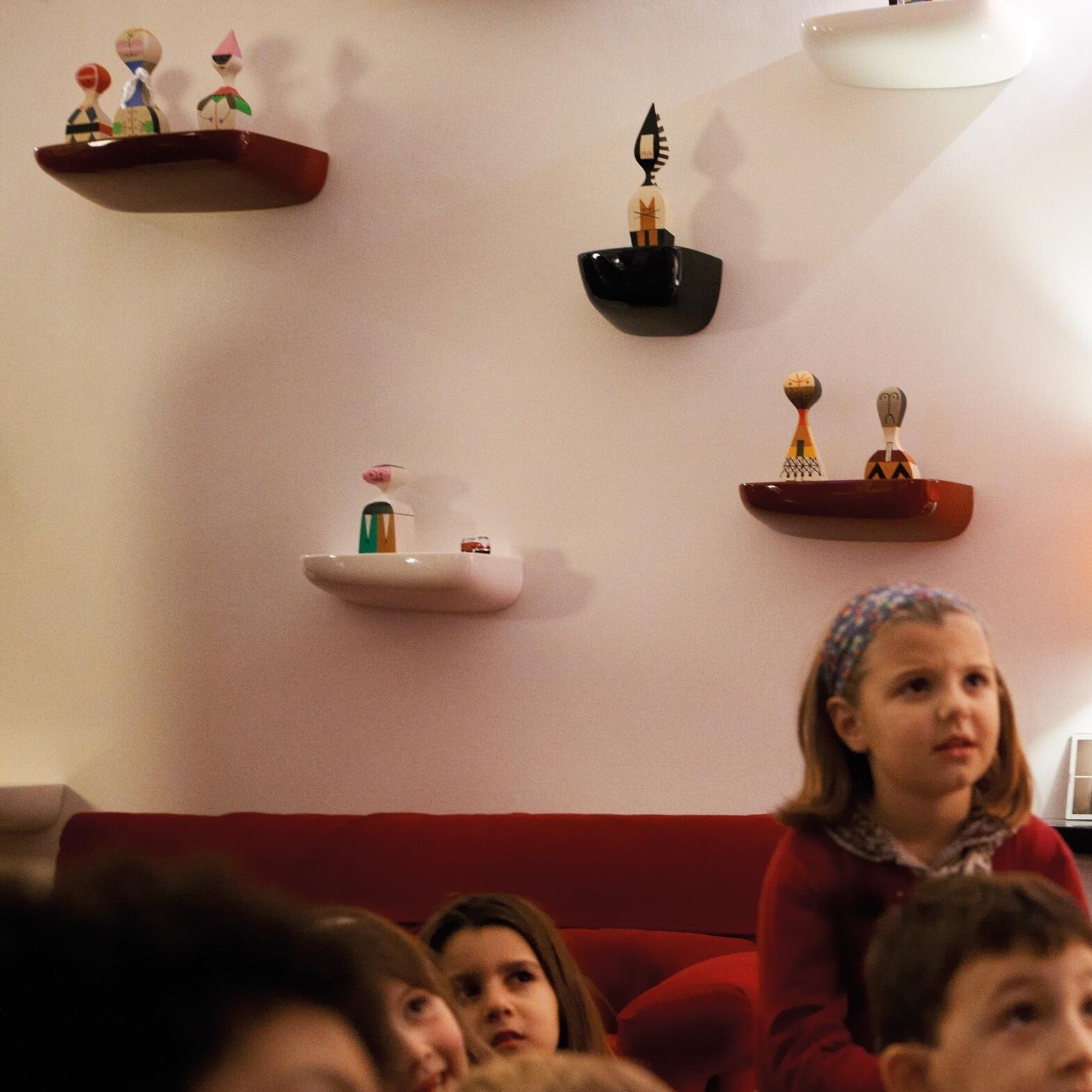 Corniches Wall Shelf M