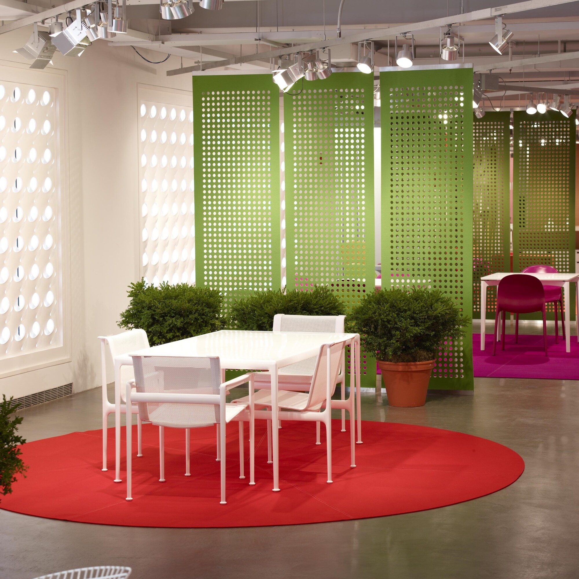 1966 Richard Schultz Garden Table