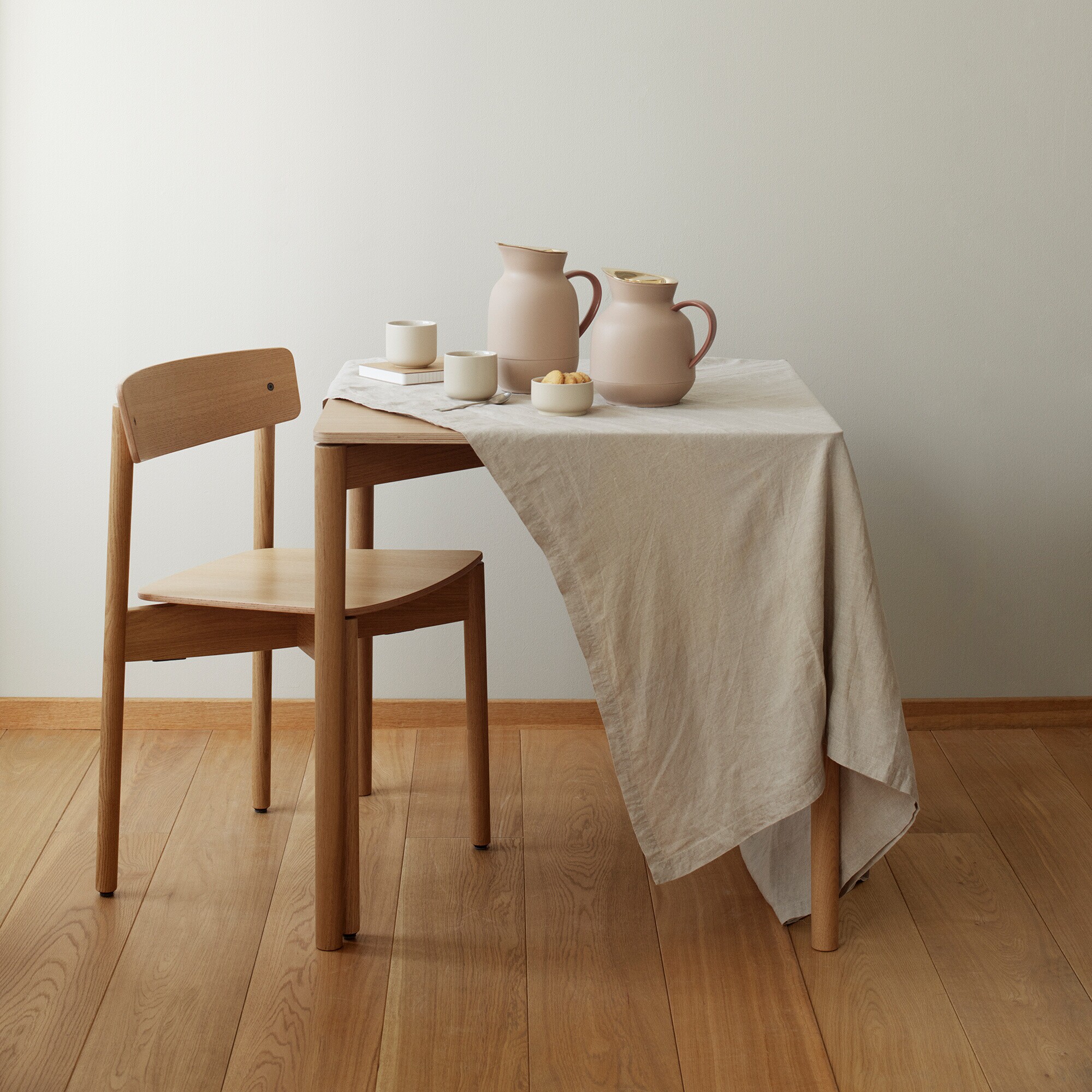 Amphora Tea Insulated Jug 1L