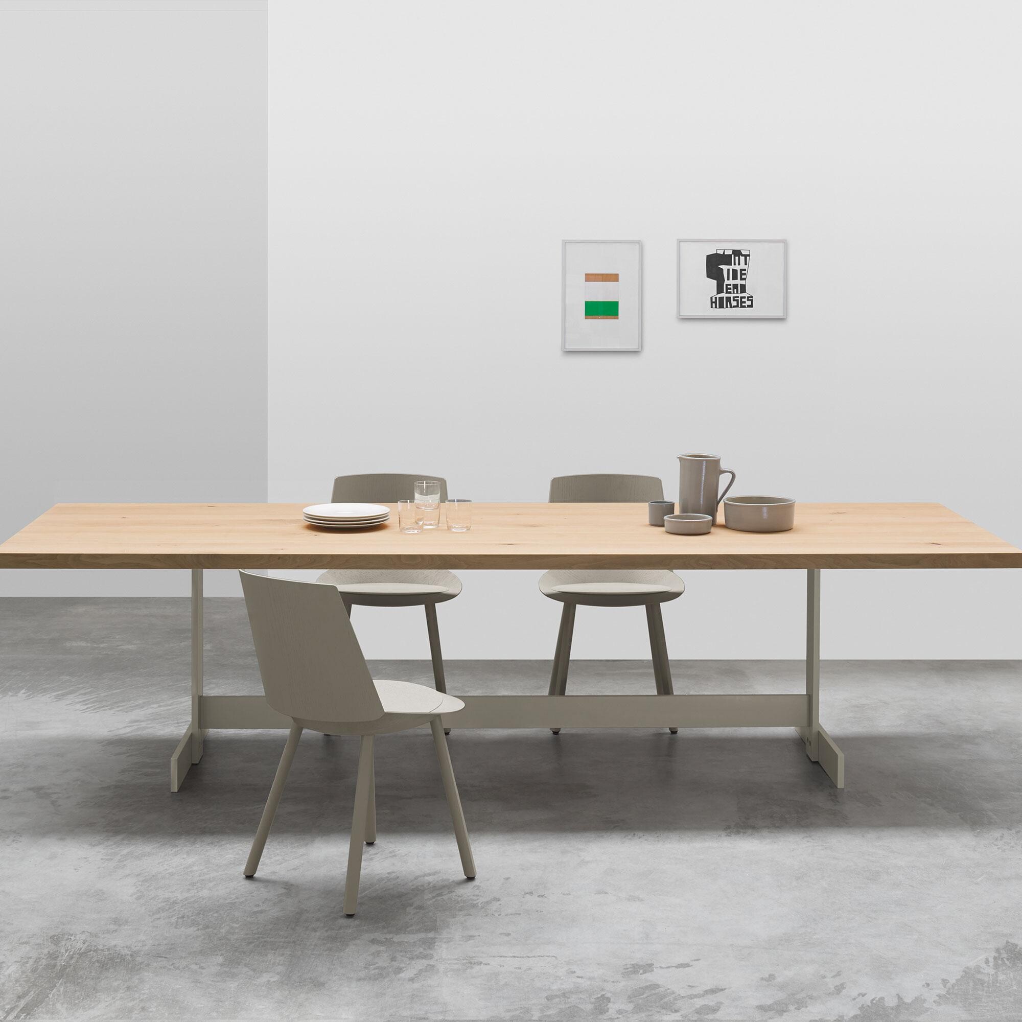 e15 TA23 Kazimir Dining Table