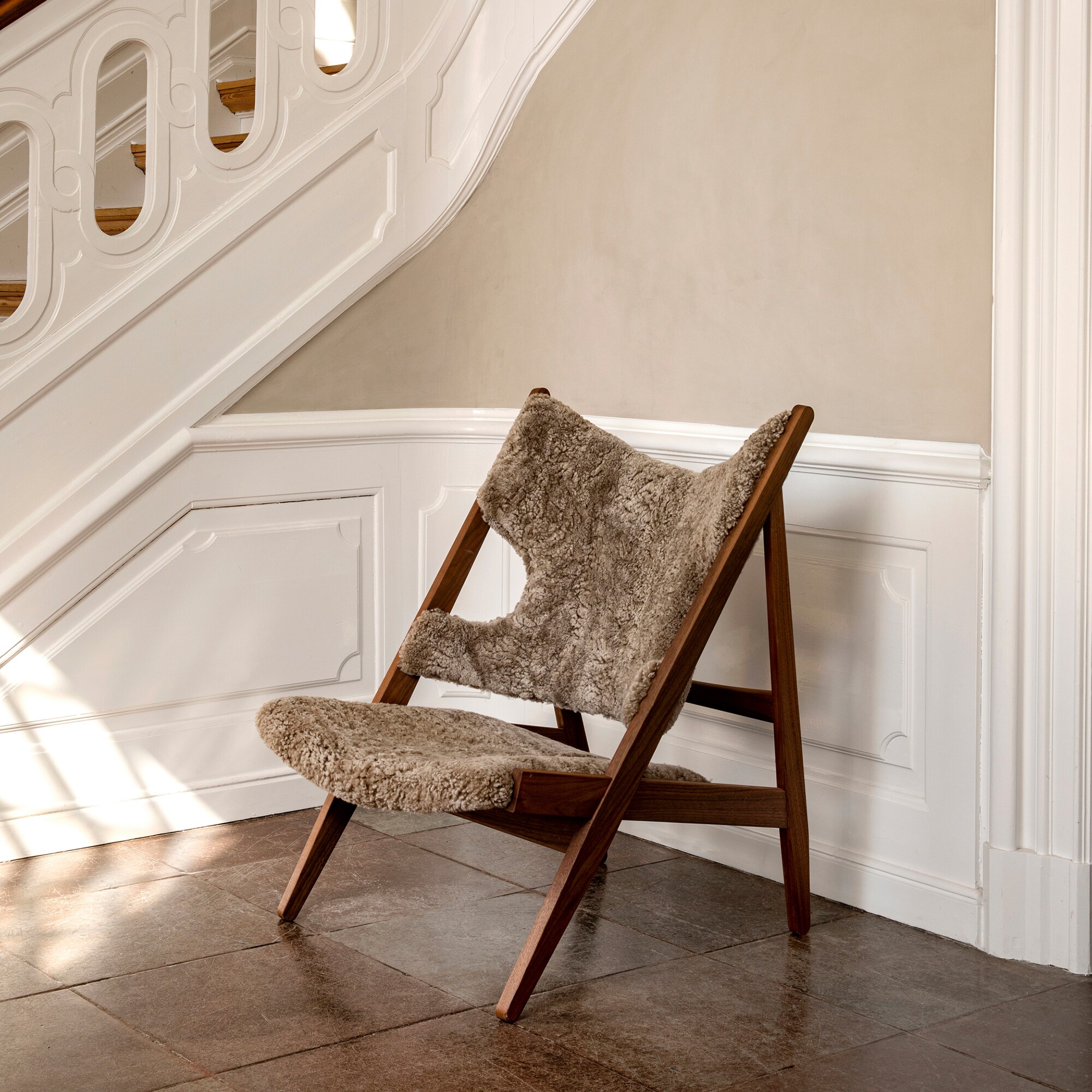 Knitting Lounge Chair Sheepskin