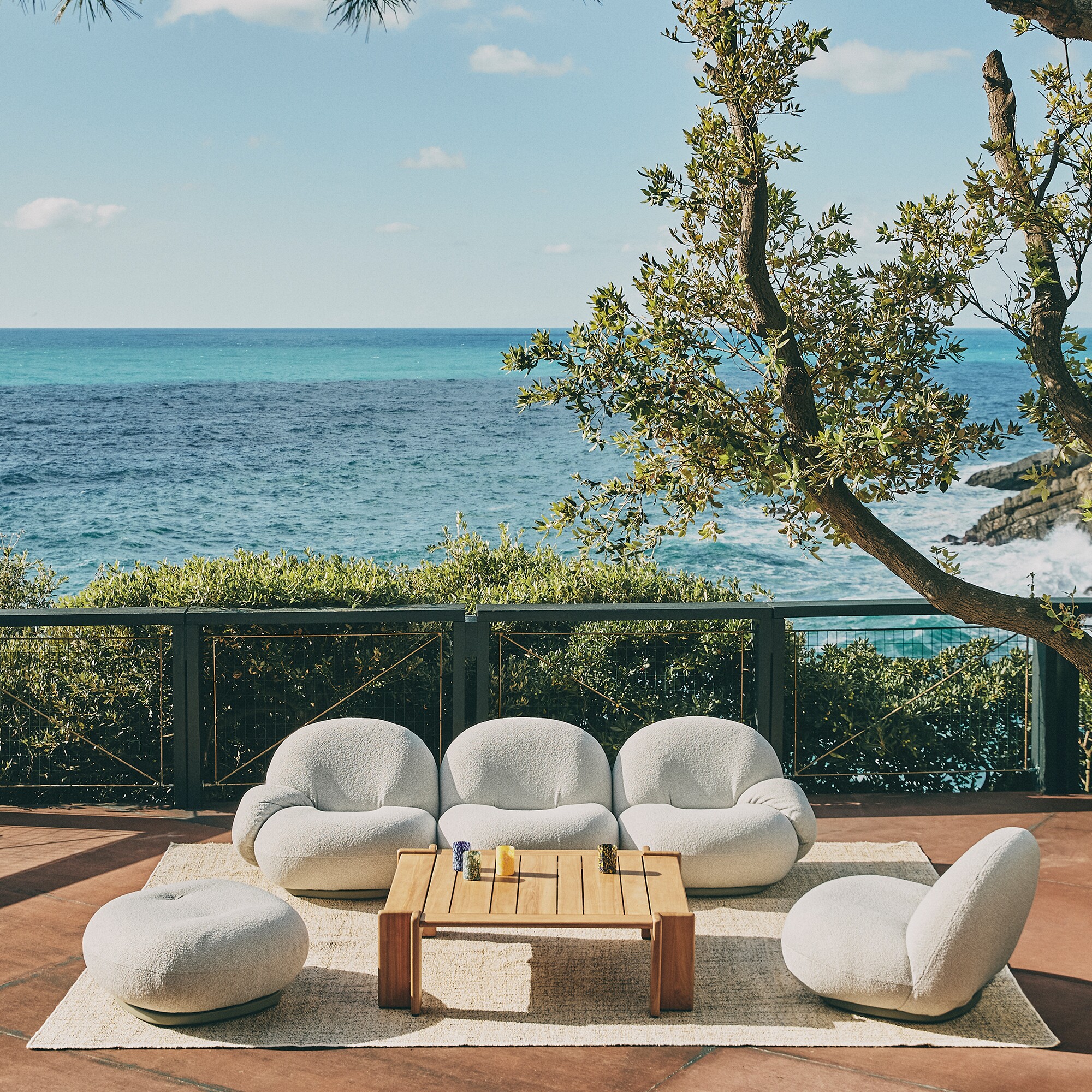 Atmosfera Garden Side Table 113x100cm