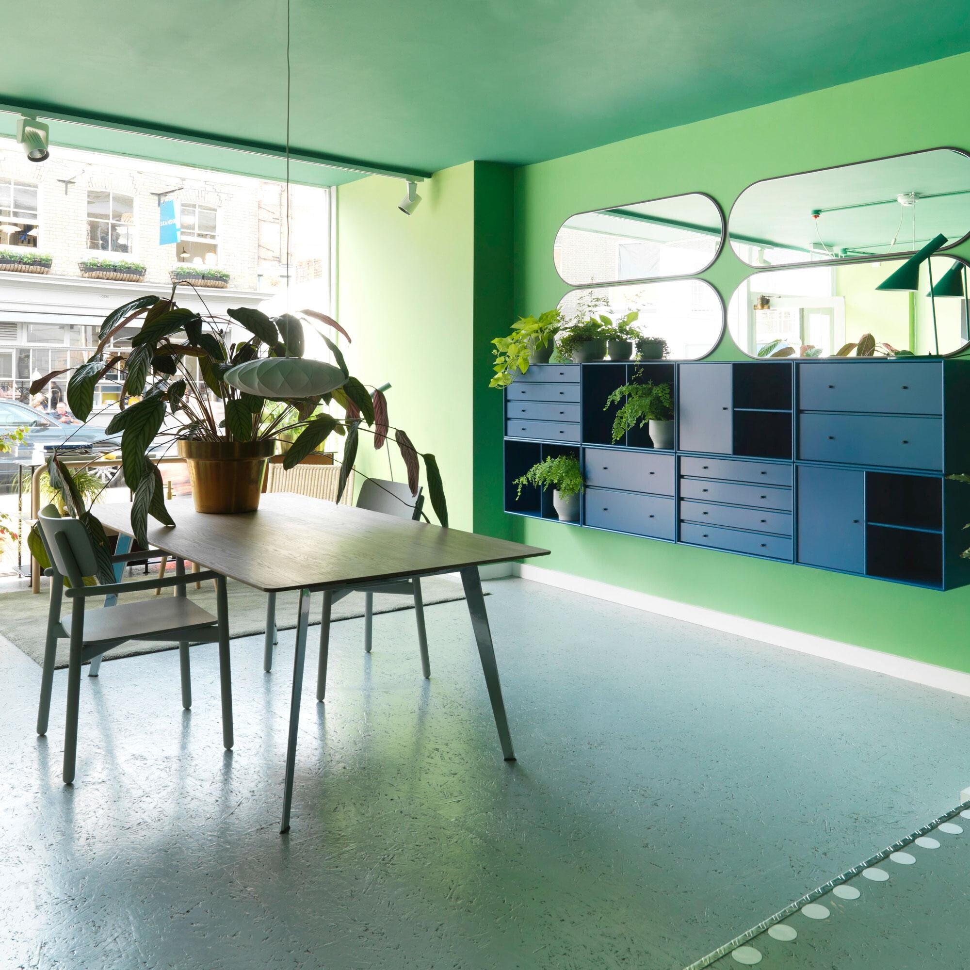 Figure Mirror H 139.2cm