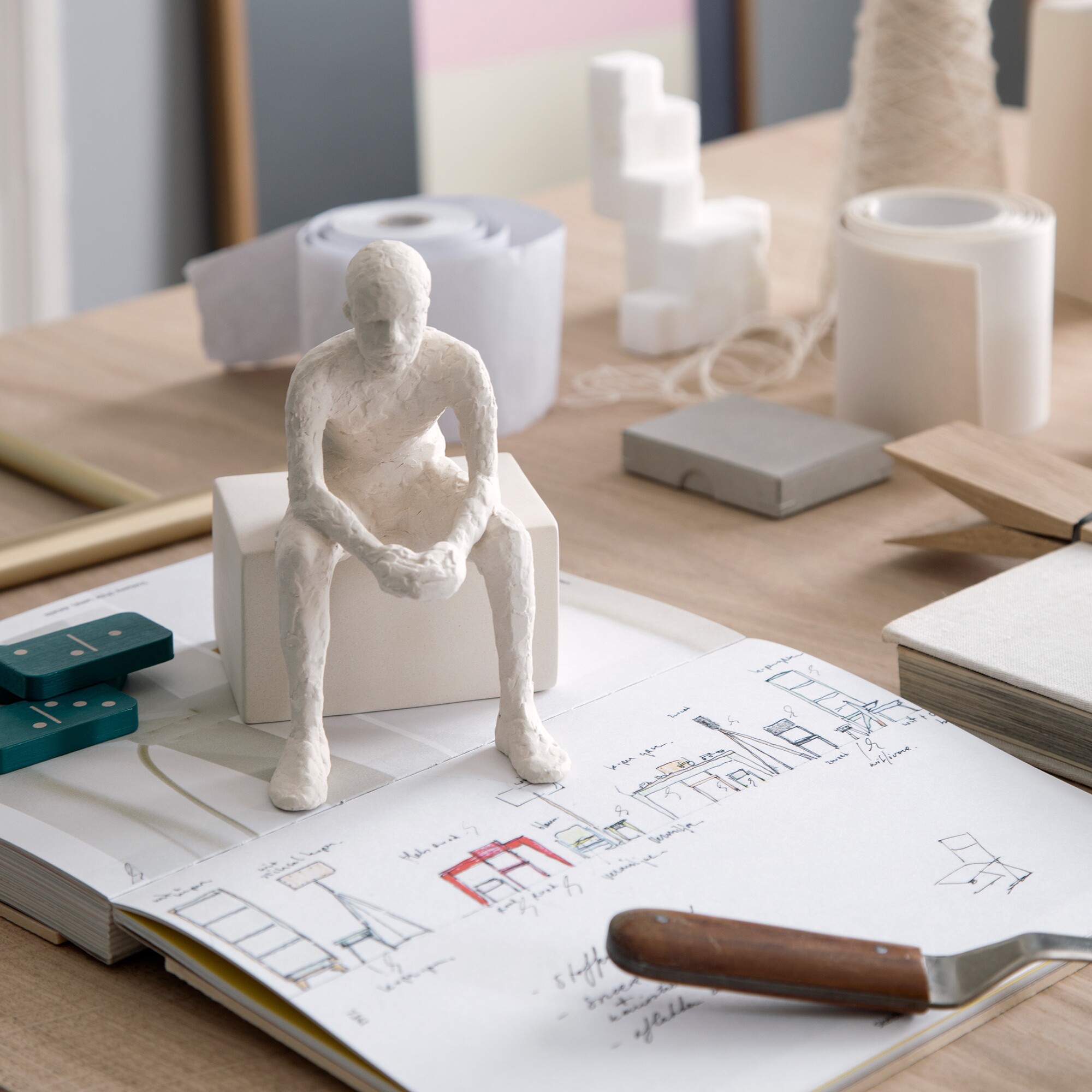 Character The Reflective One Figurine