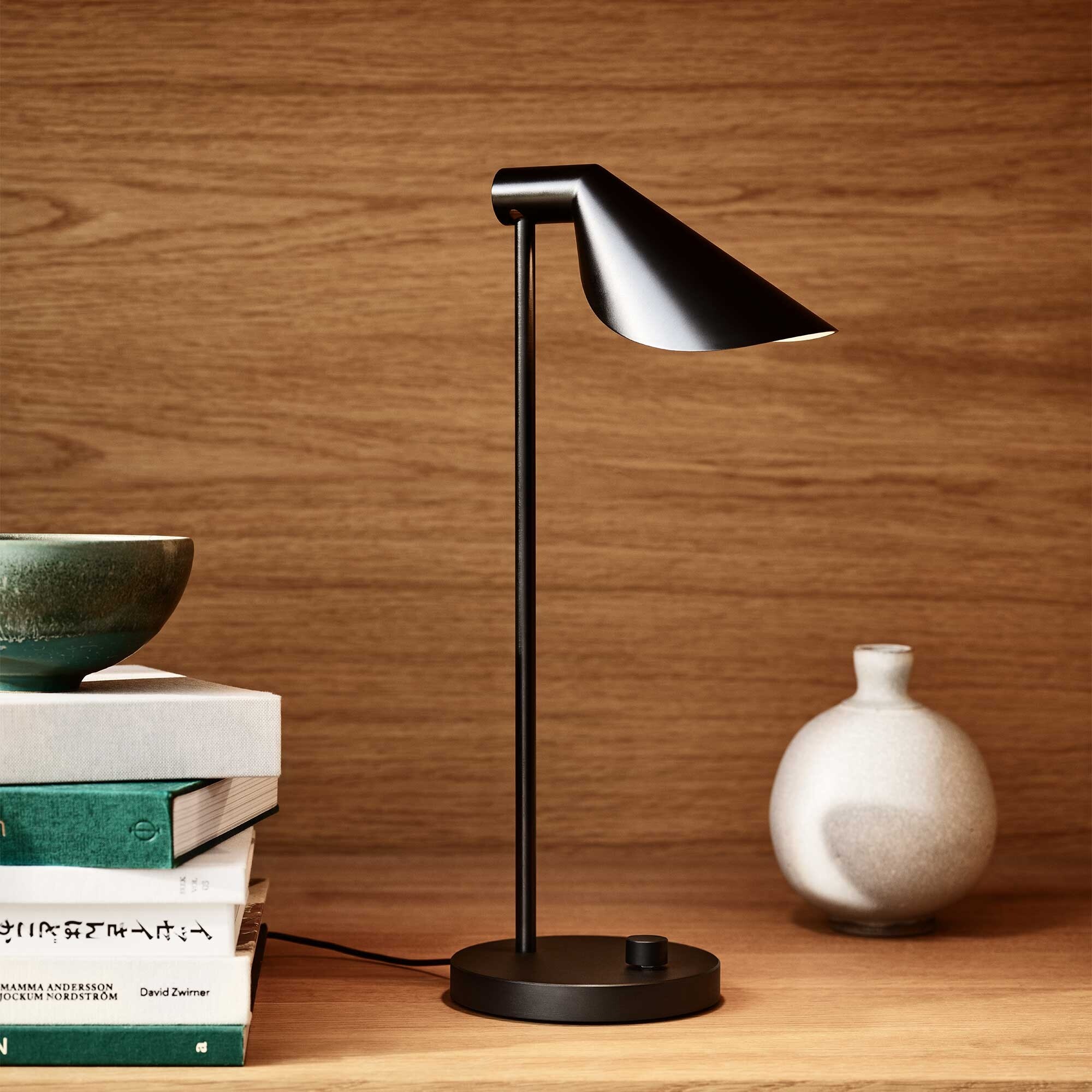 MS022 LED Table Lamp