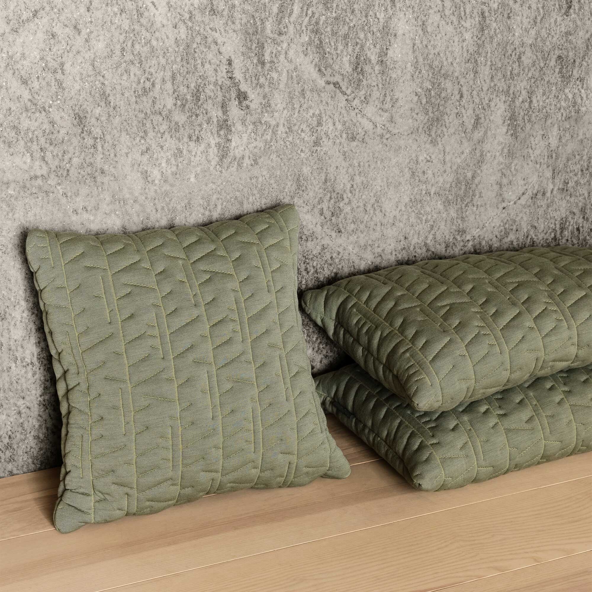 AJ Cushion Tassel 56x36cm