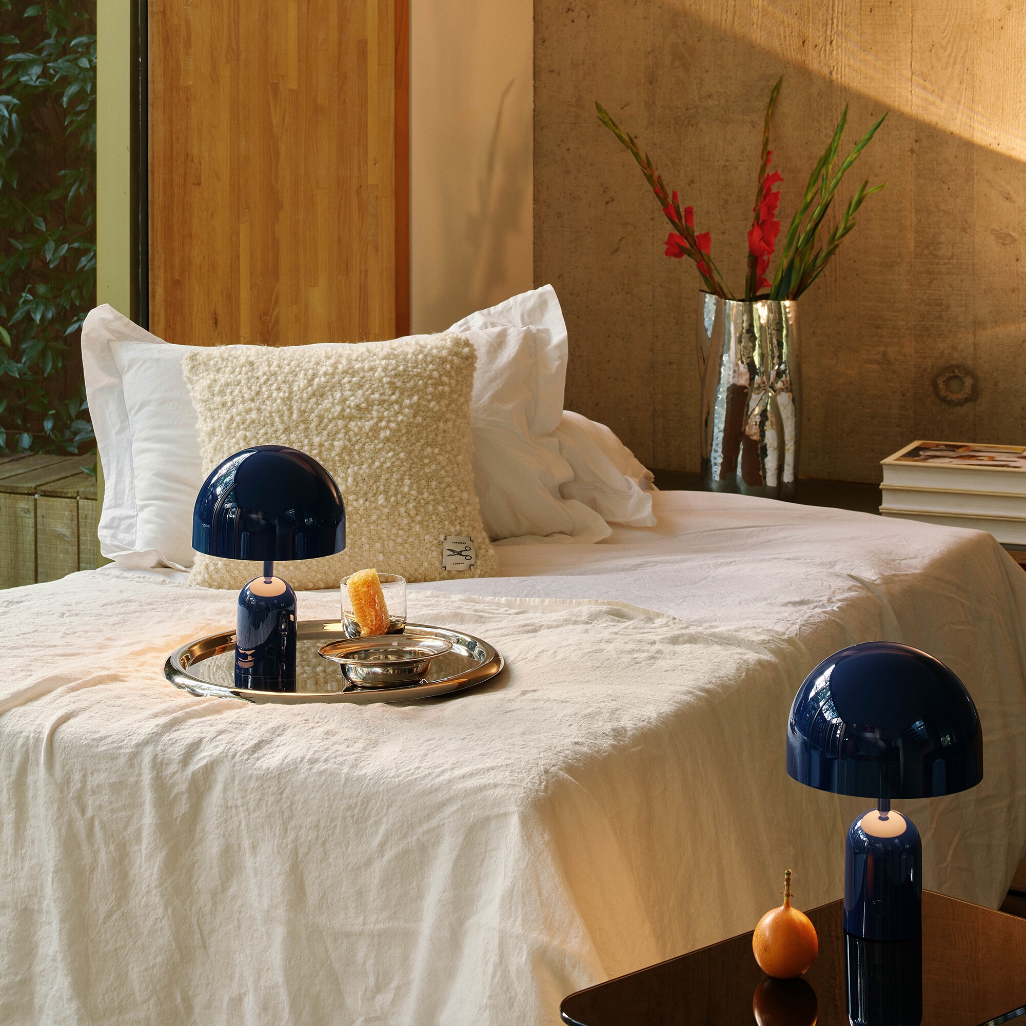 Bell LED Table Lamp with Battery