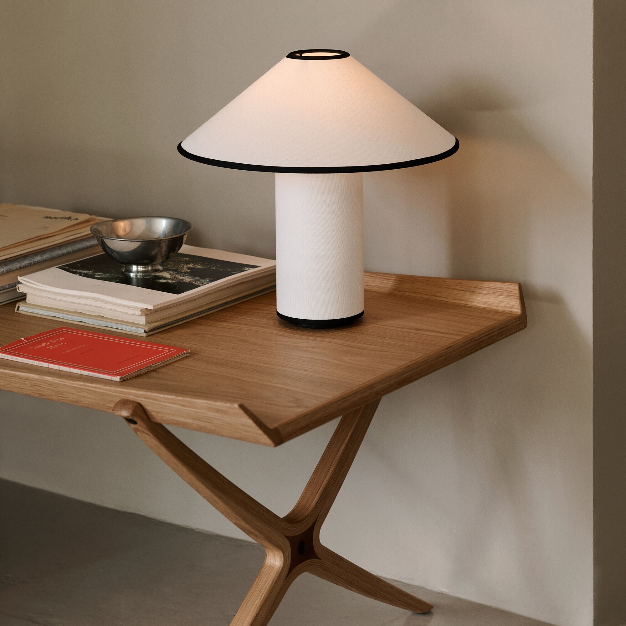 X HM13 Coffee Table 120x61cm