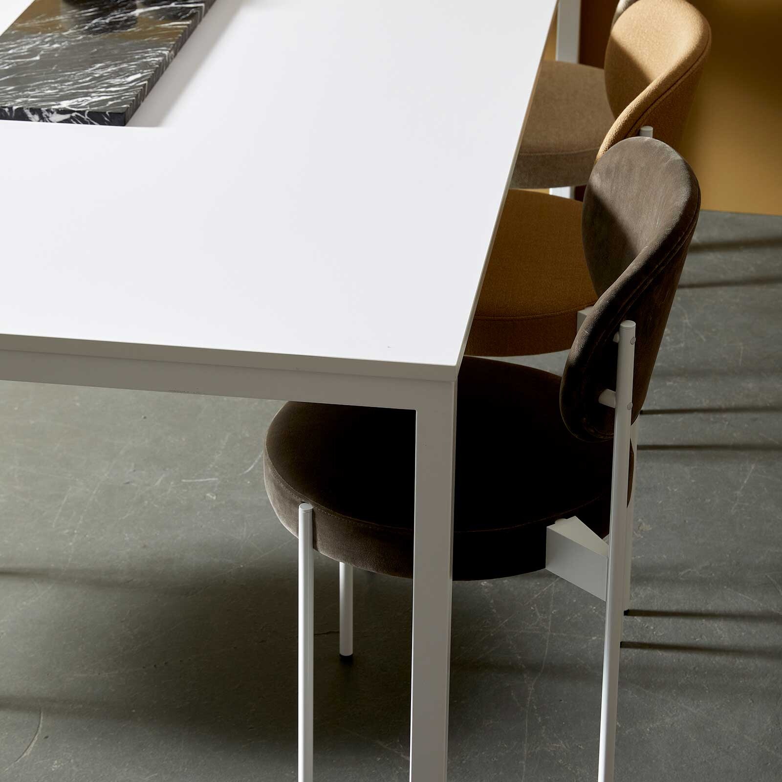 Series 430 Chair White Base