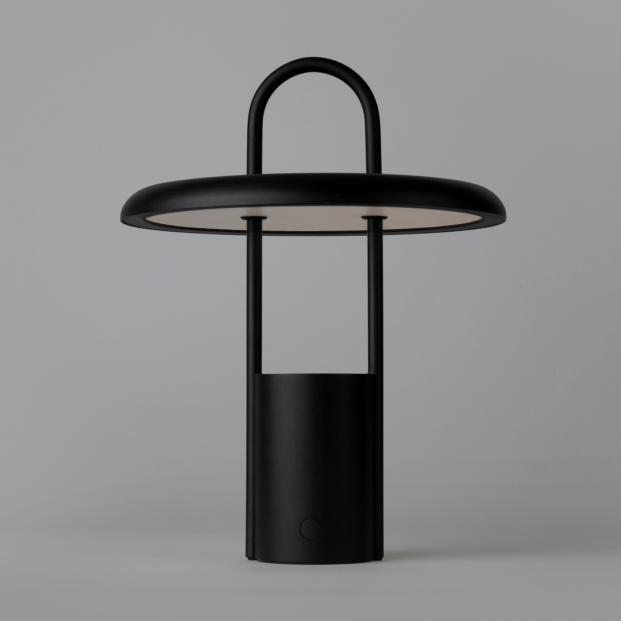 Pier LED Lamp with Battery