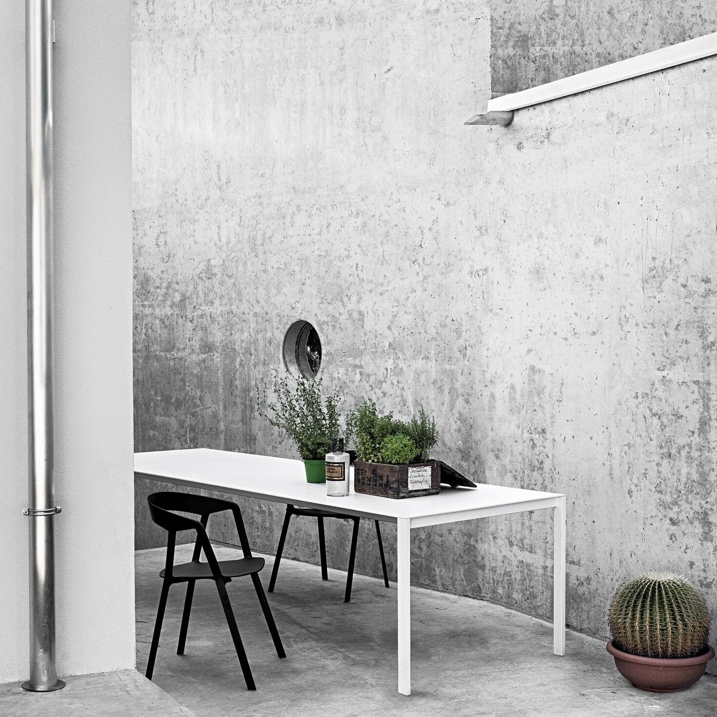 Thin-K Aluminium Table extendable