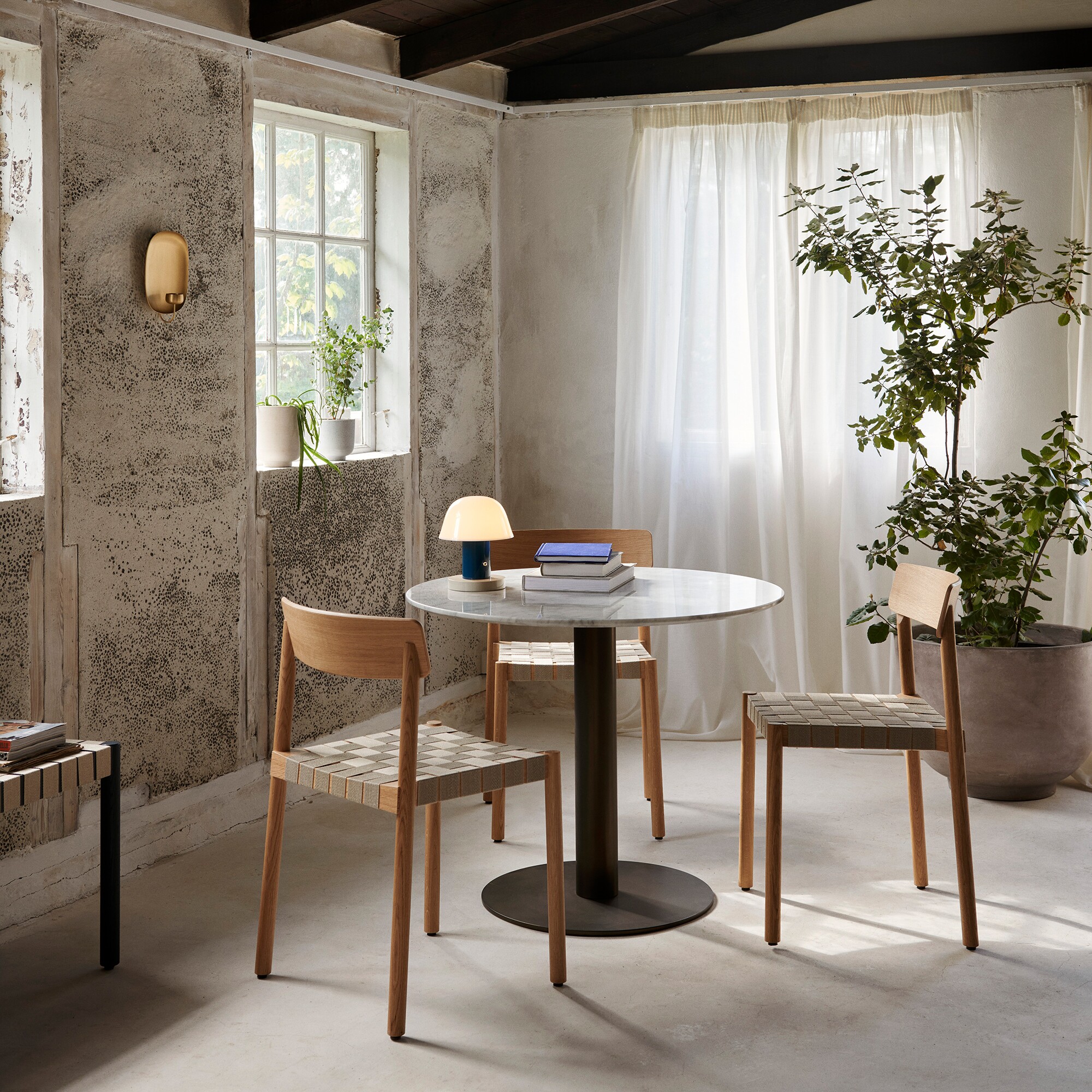 Votive AV20 Wall Tealight Candle Holder